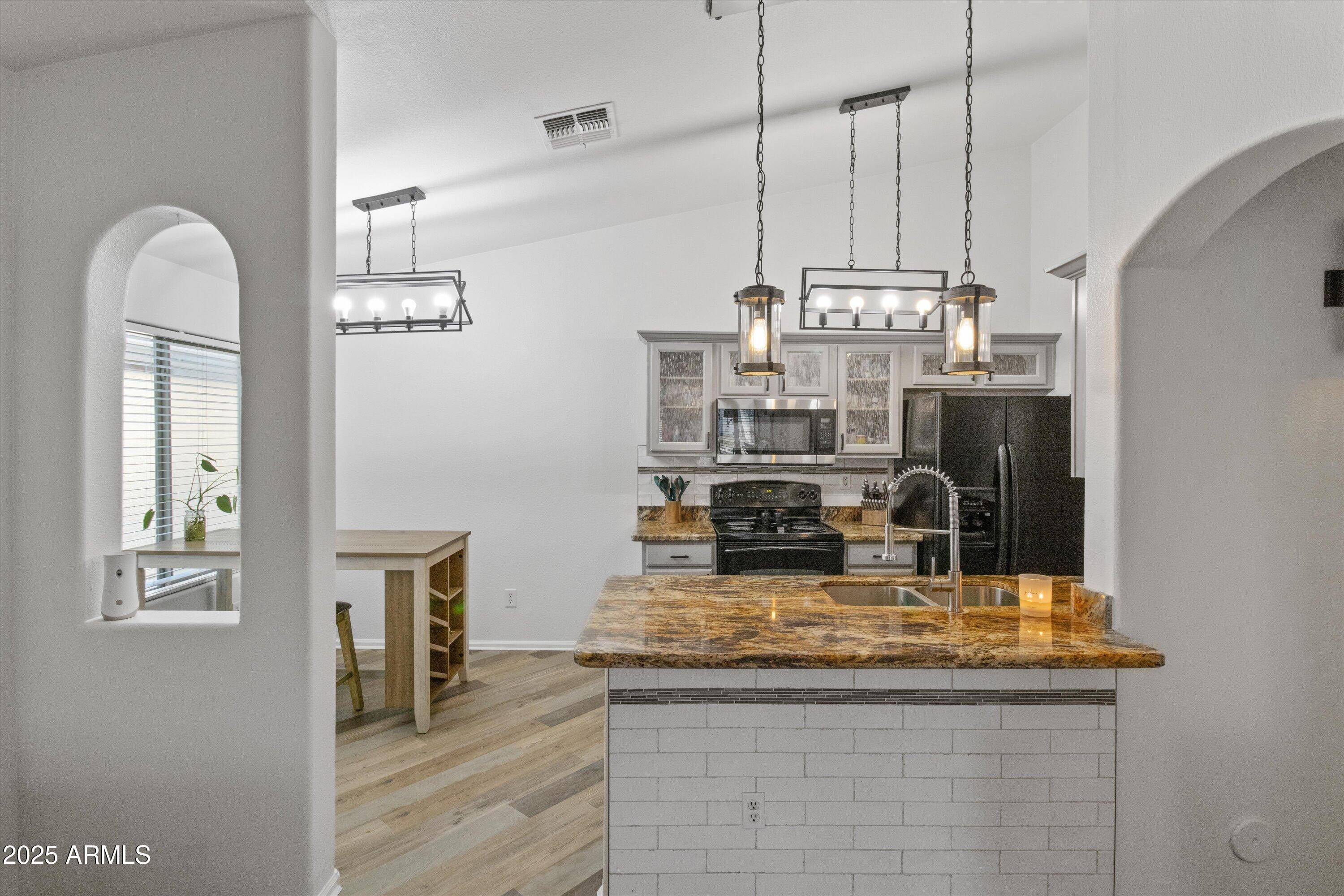San Tan Valley, AZ 85143,974 E PALOMINO Way