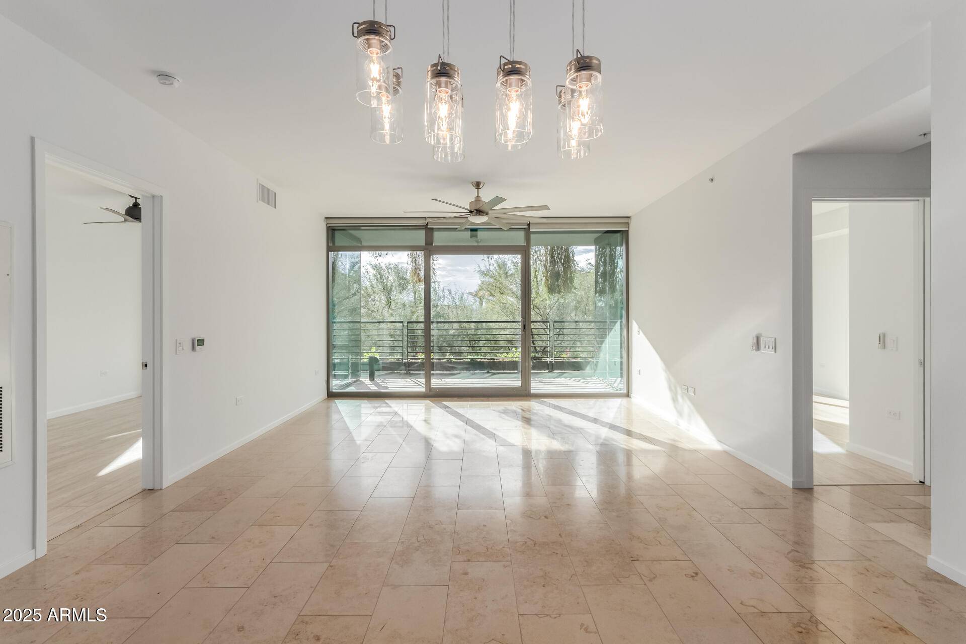 Scottsdale, AZ 85254,7120 E KIERLAND Boulevard #211