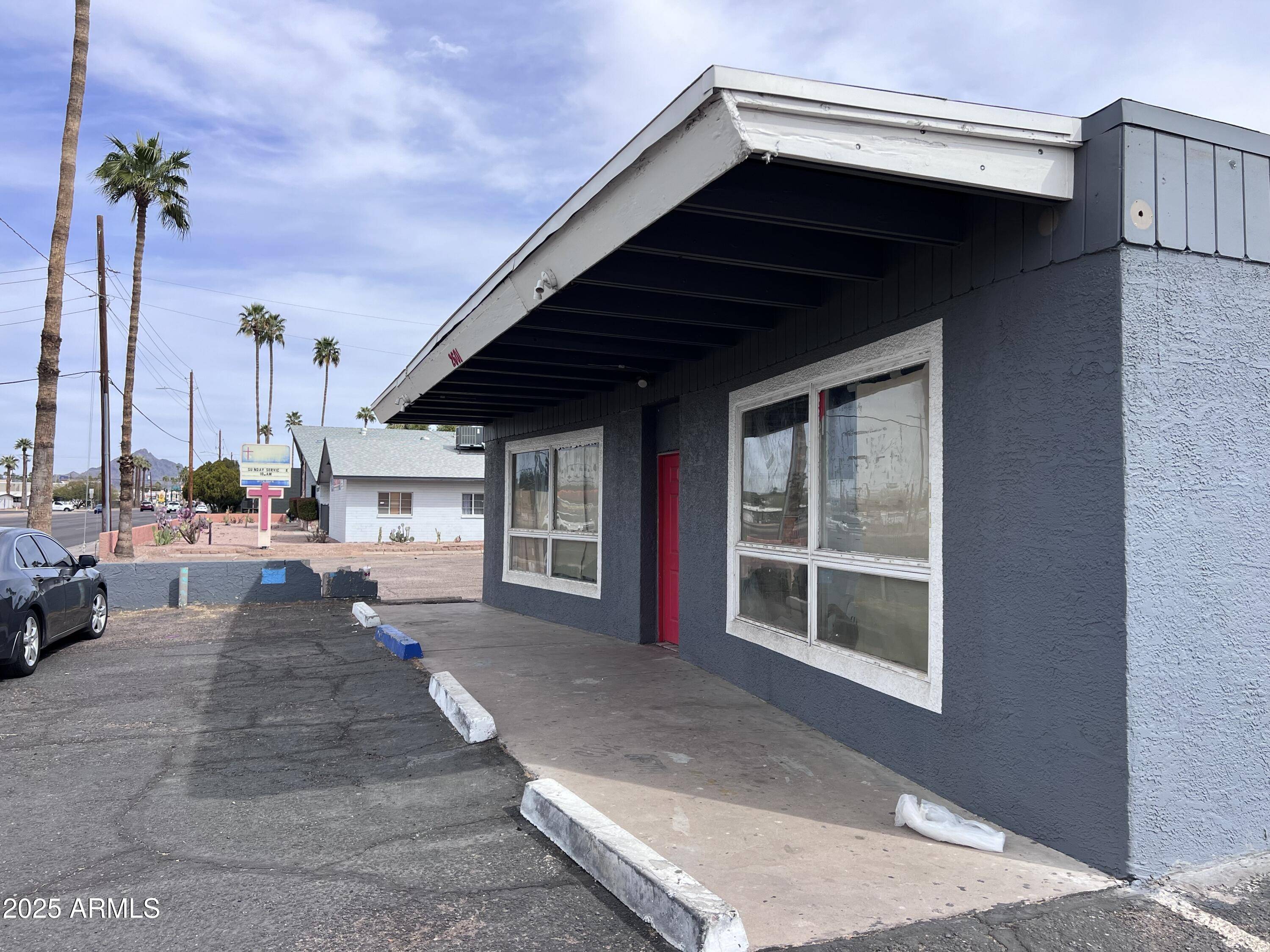 Phoenix, AZ 85008,2601 N 32ND Street