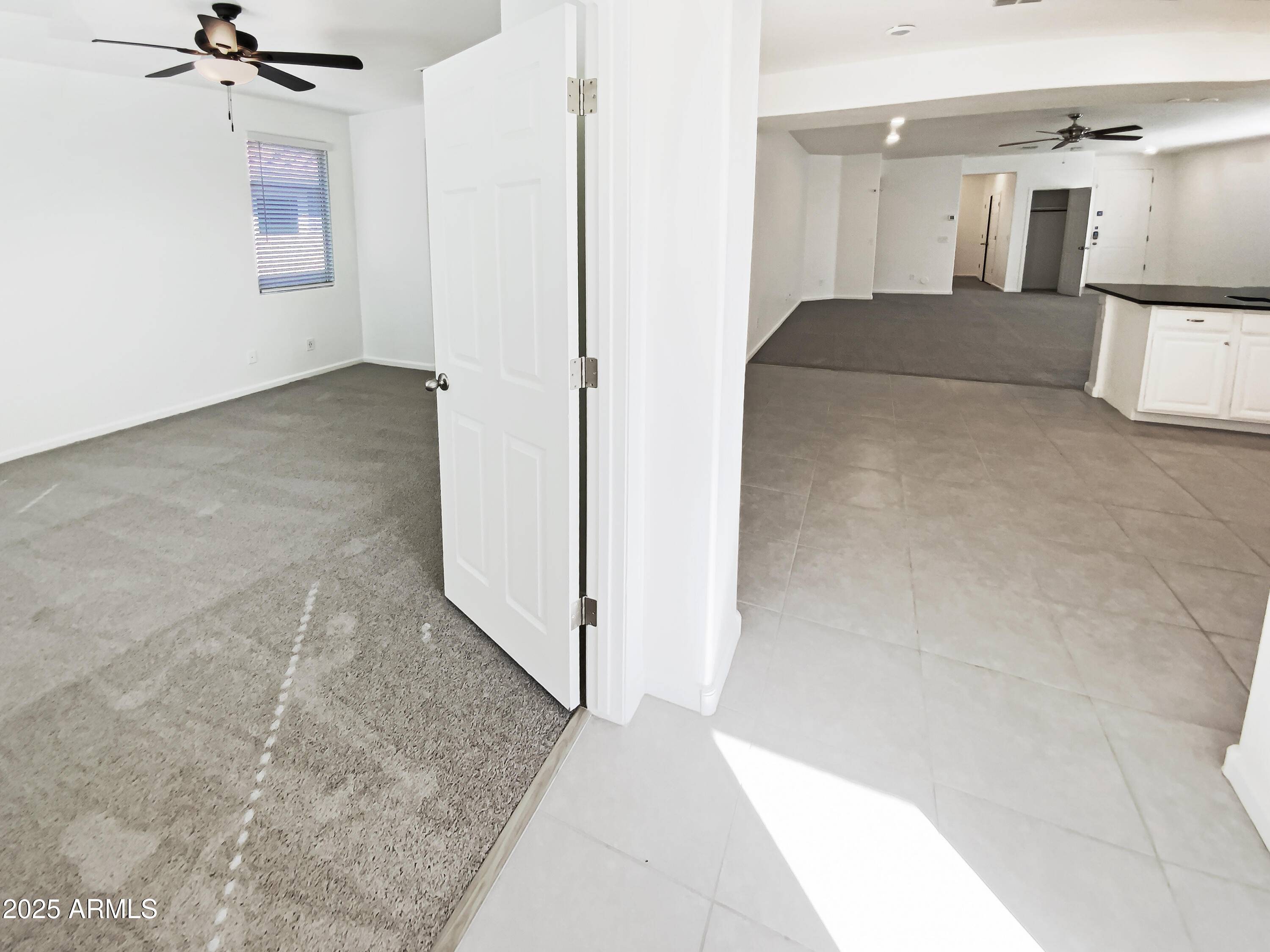 4127 W ACORN VALLEY Trail New River, AZ 85087