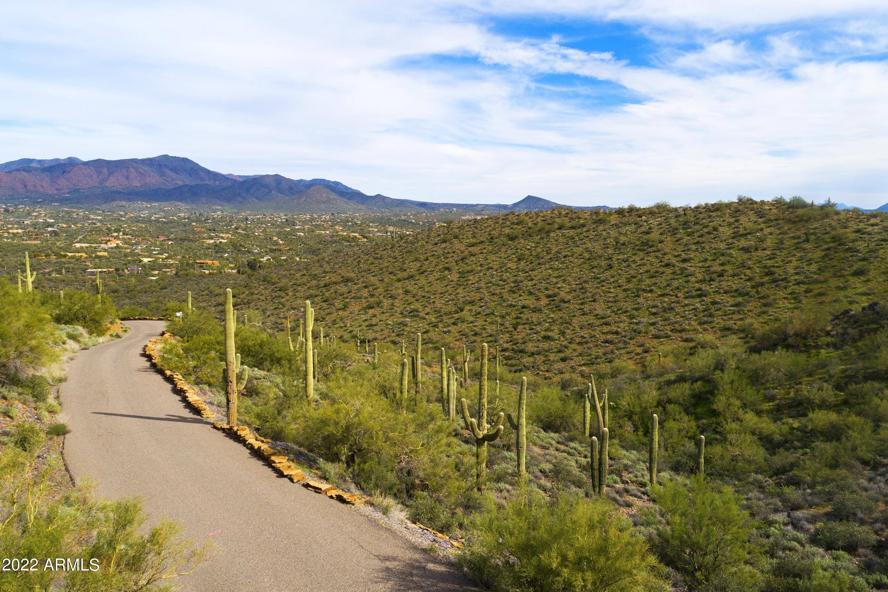 39332 N OLD STAGE Road Cave Creek, AZ 85331