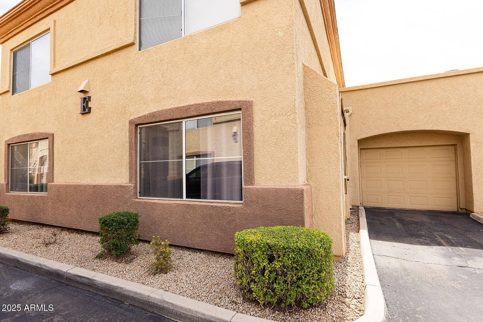 Tempe, AZ 85282,2134 E BROADWAY Road #1016