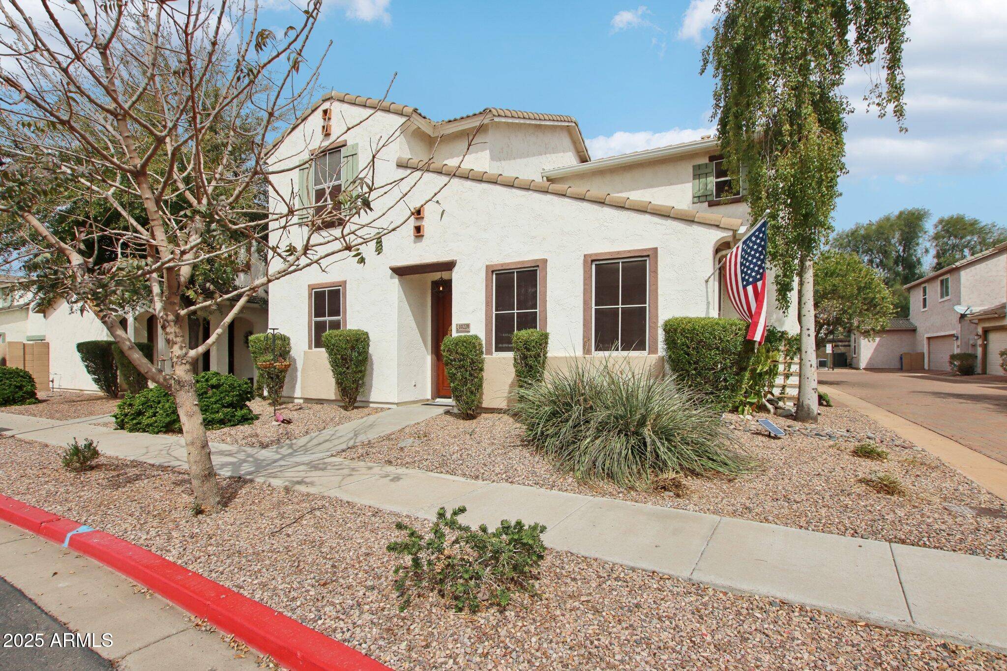 Mesa, AZ 85209,10220 E ISLETA Avenue