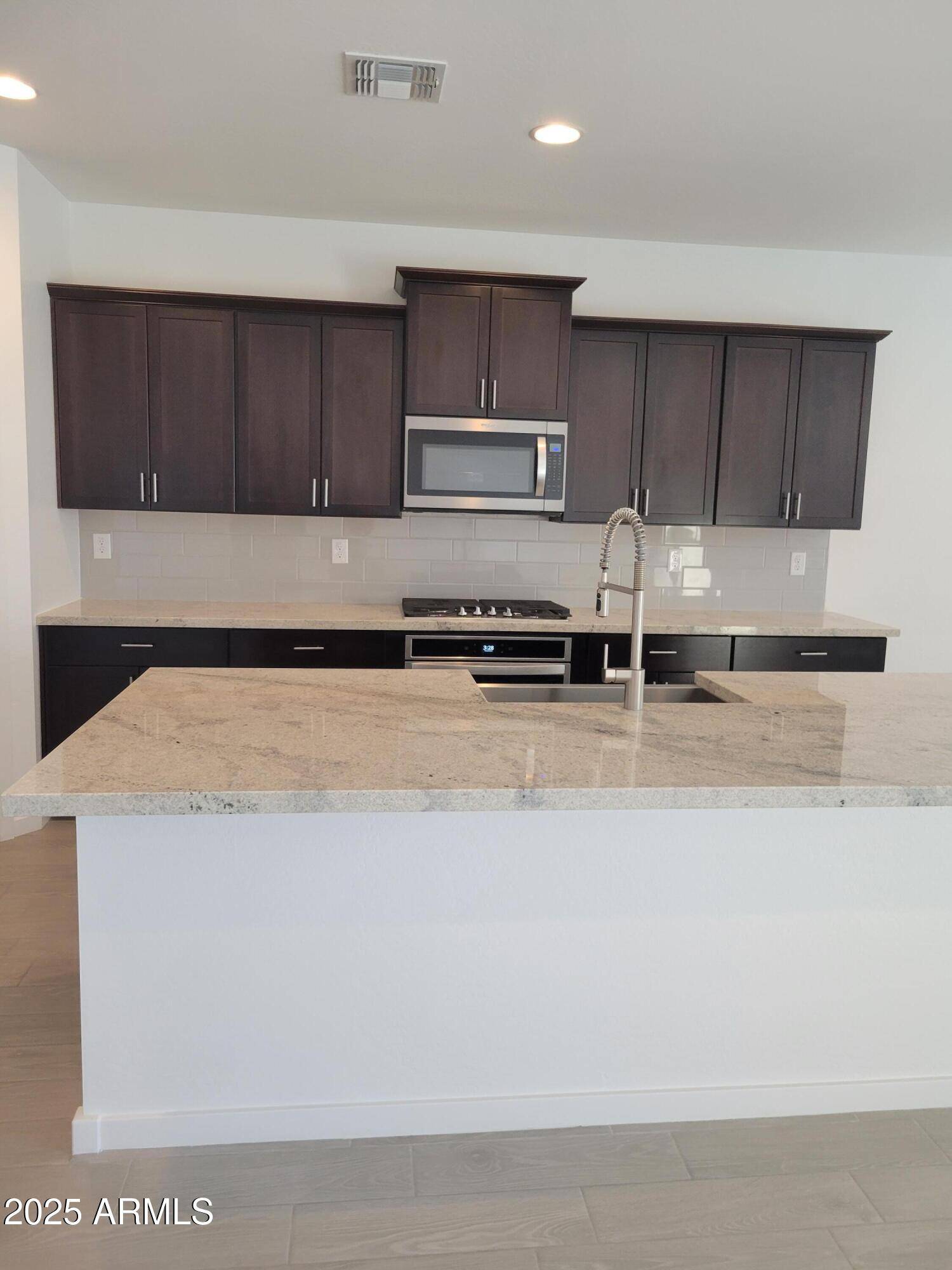 San Tan Valley, AZ 85140,37100 N RHINELANDER Drive