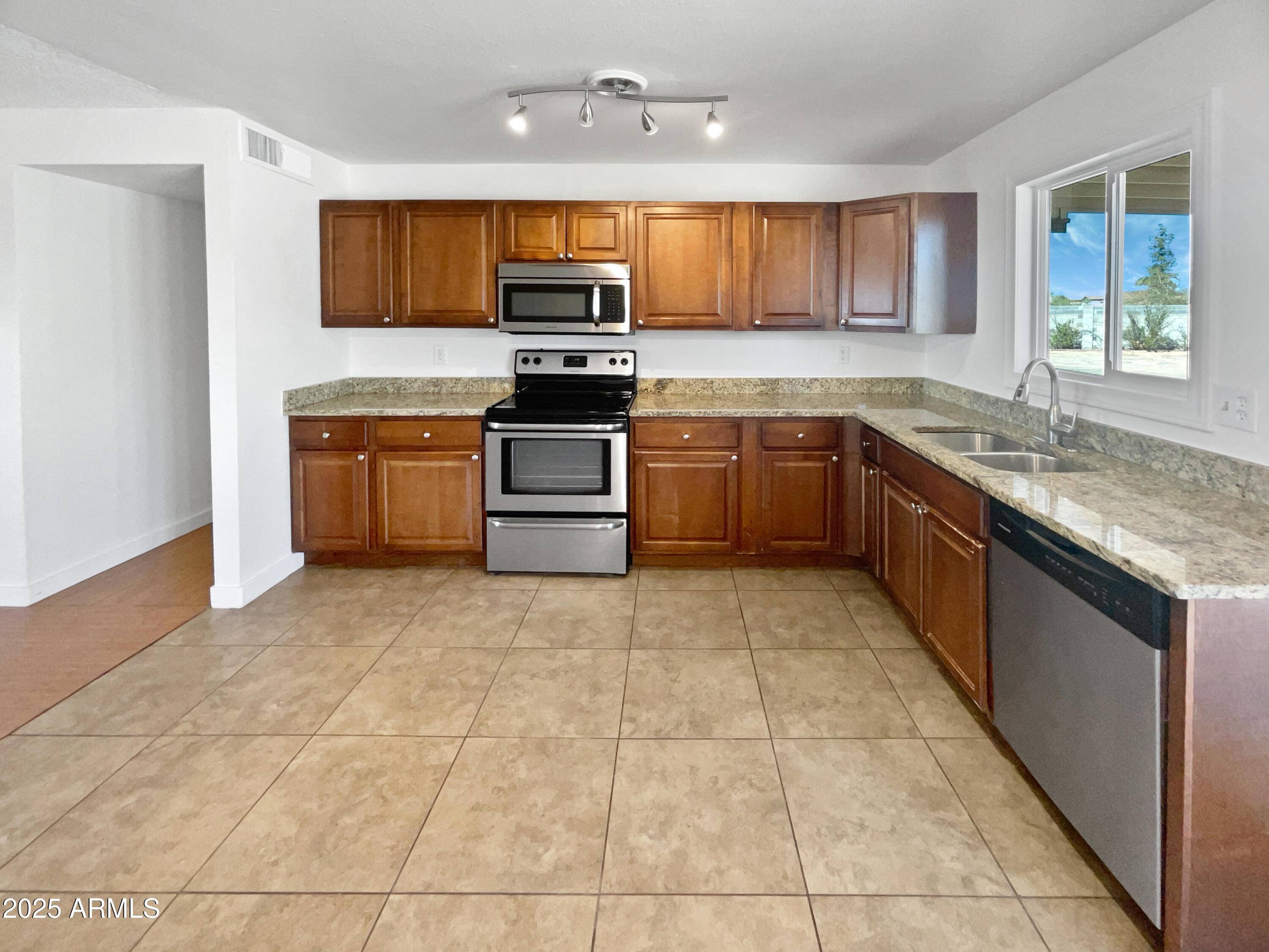Phoenix, AZ 85032,3702 E KAREN Drive