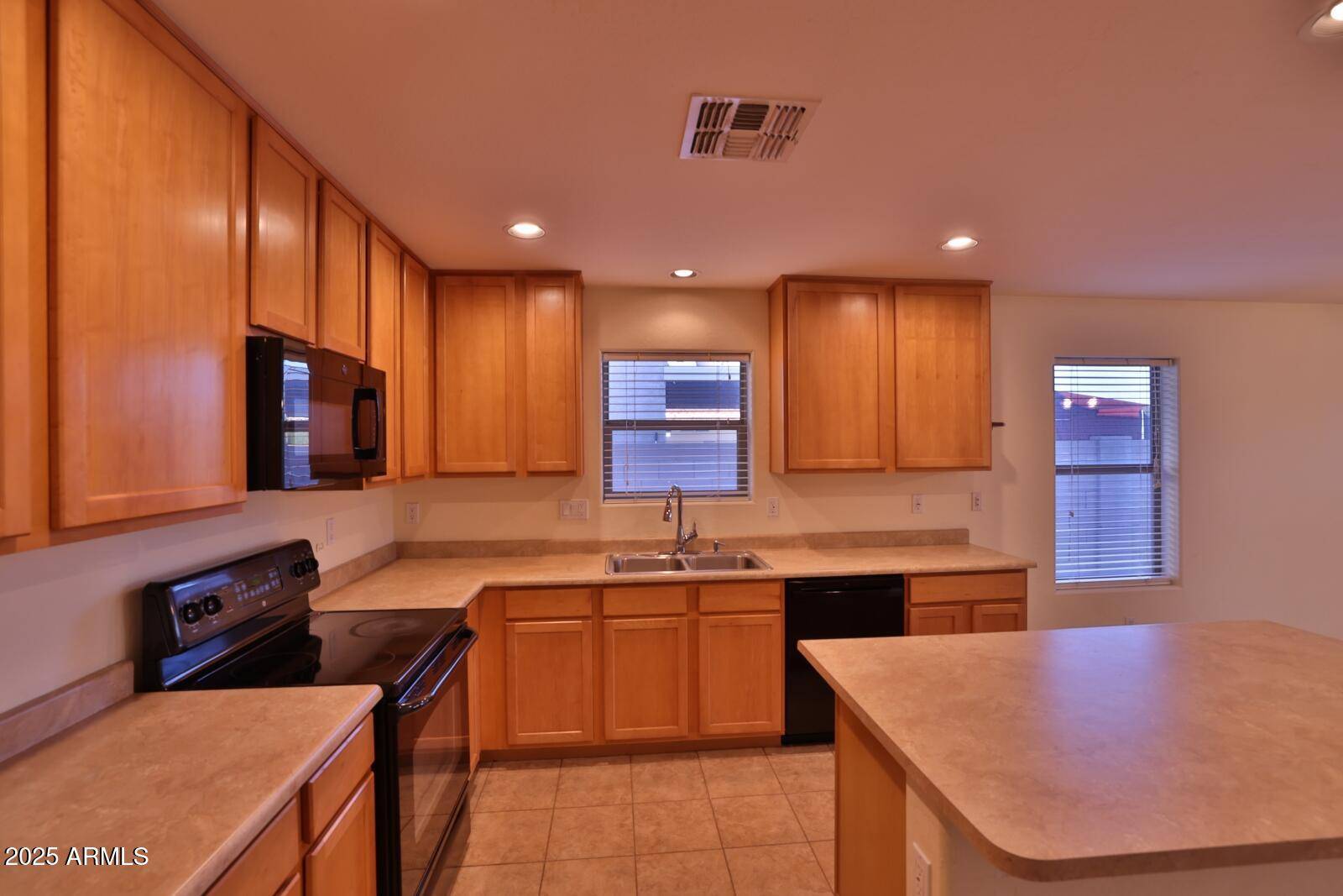San Tan Valley, AZ 85143,803 W BURKHALTER Drive