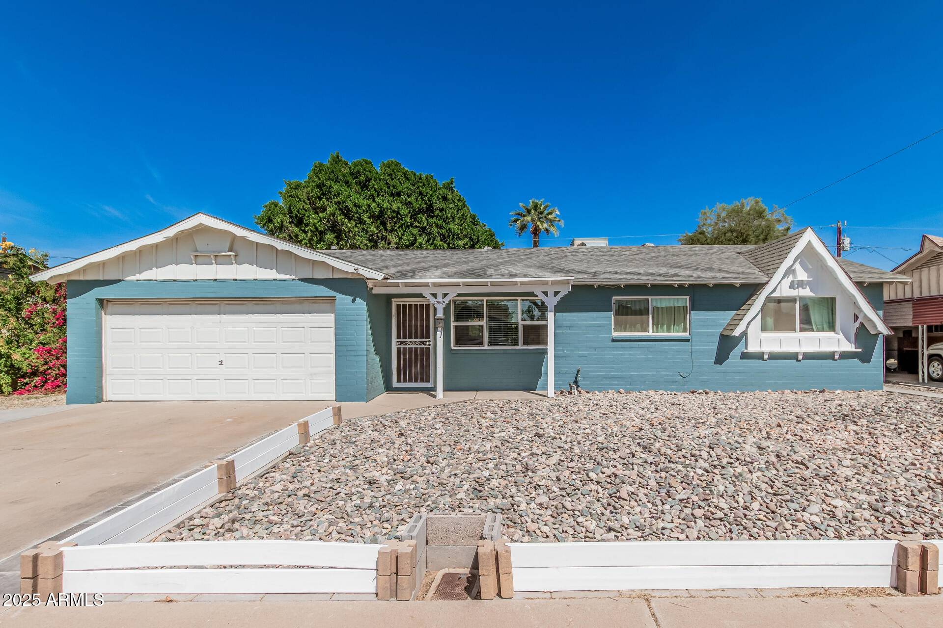 Phoenix, AZ 85029,3202 W JOAN DE ARC Avenue