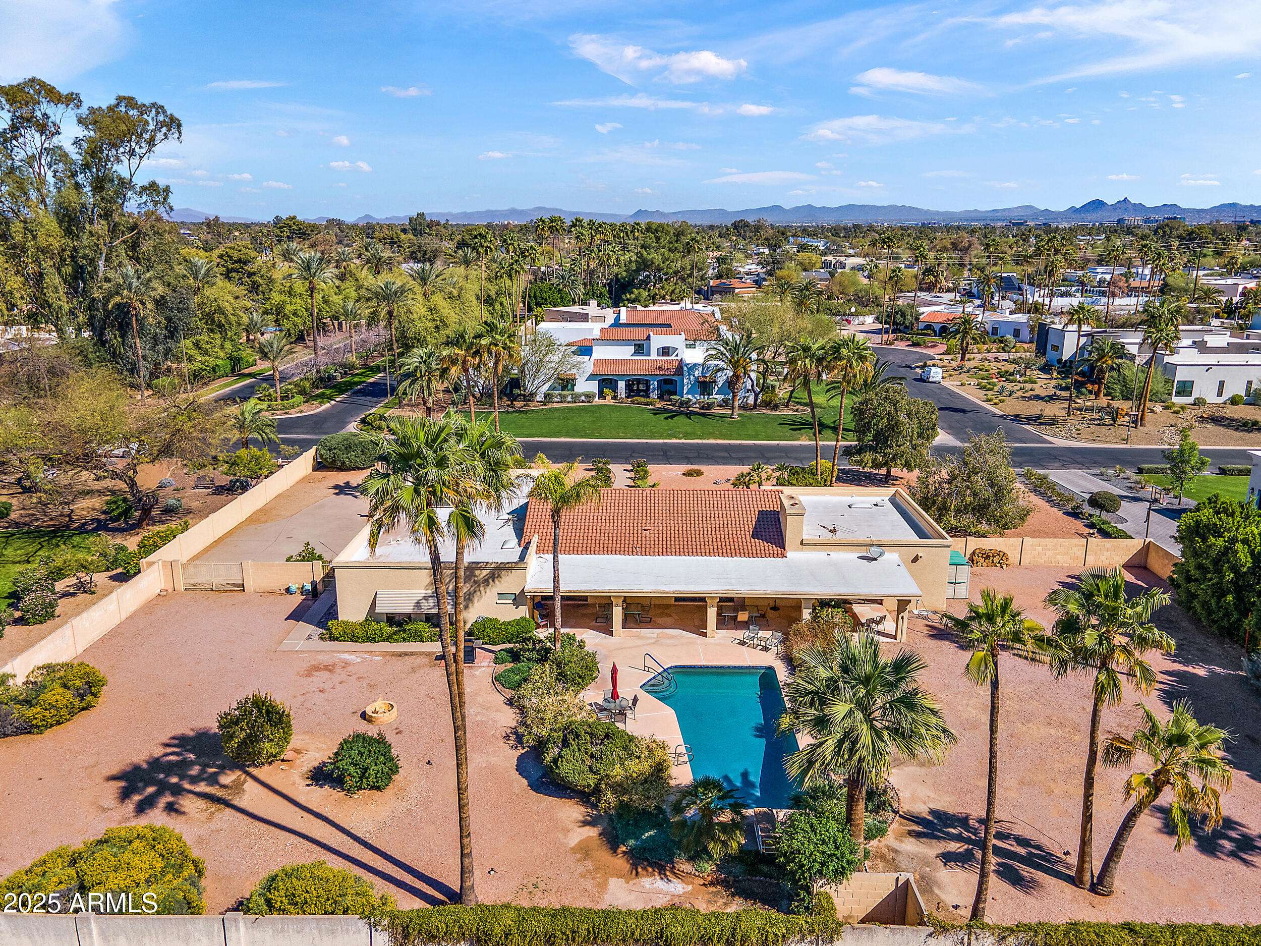 Scottsdale, AZ 85254,6137 E PARADISE Drive #27