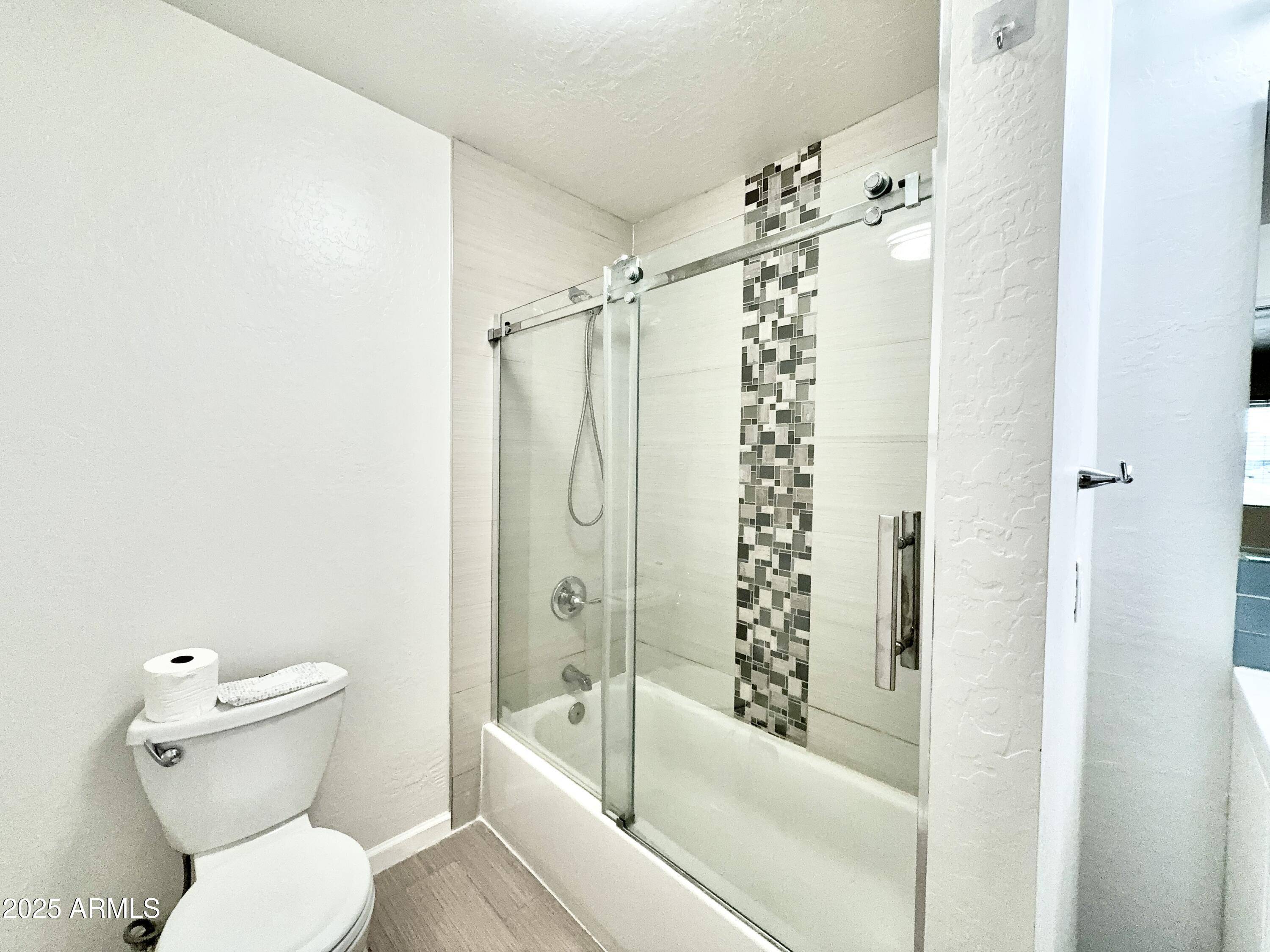 1021 W HOWE Street Tempe, AZ 85281