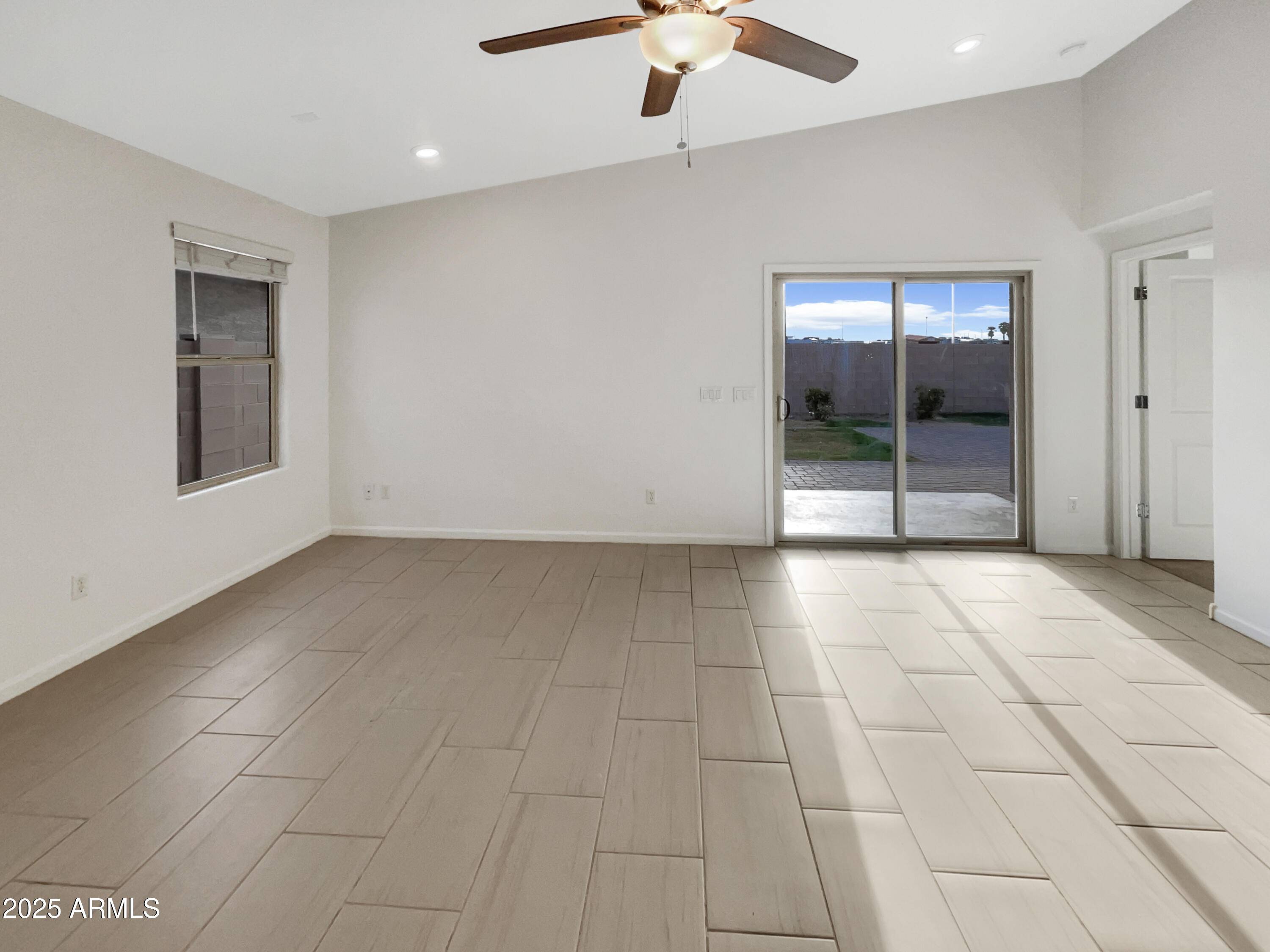 Glendale, AZ 85307,7215 N 123RD Drive