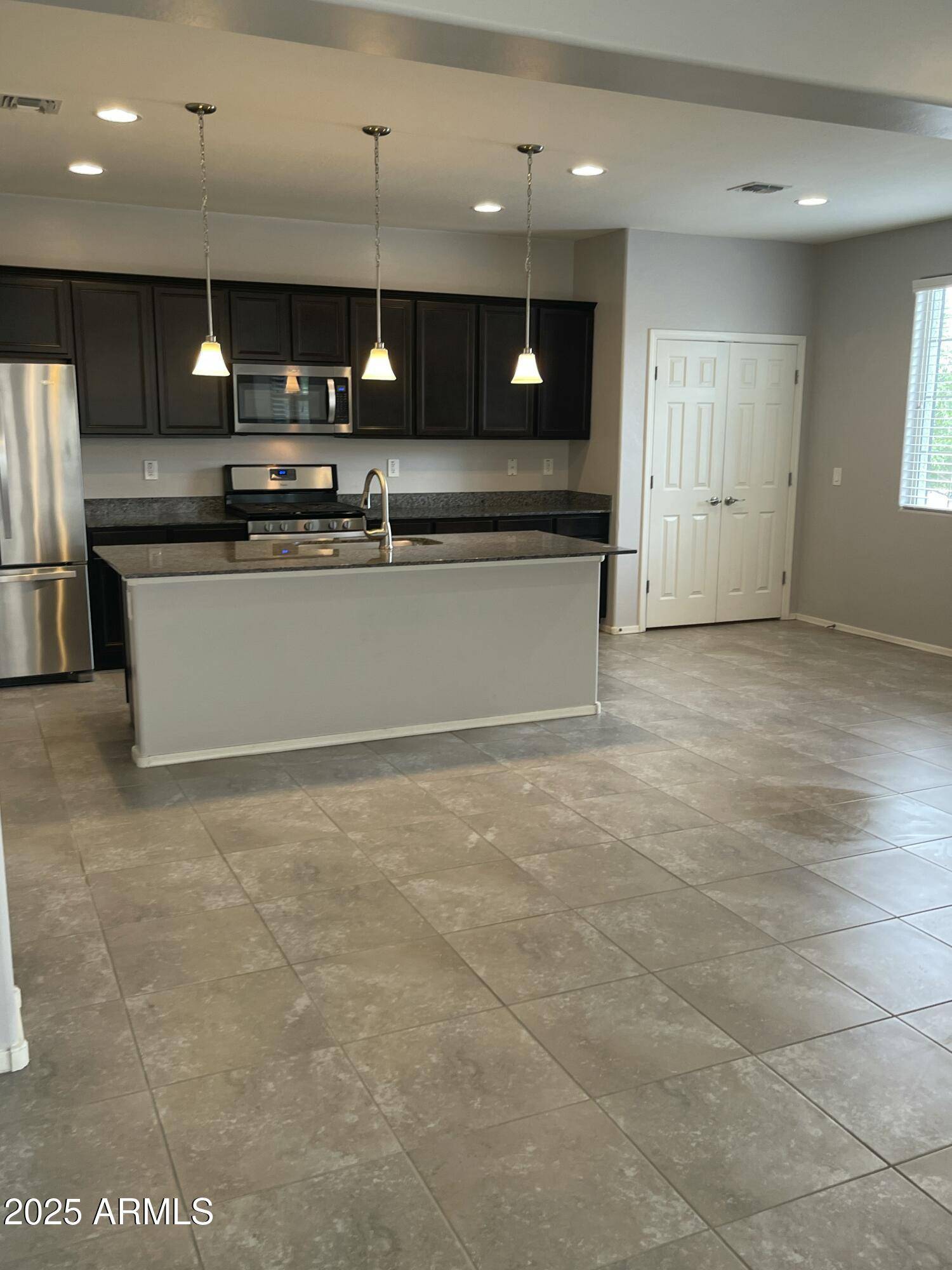 323 N 56TH Place Mesa, AZ 85205