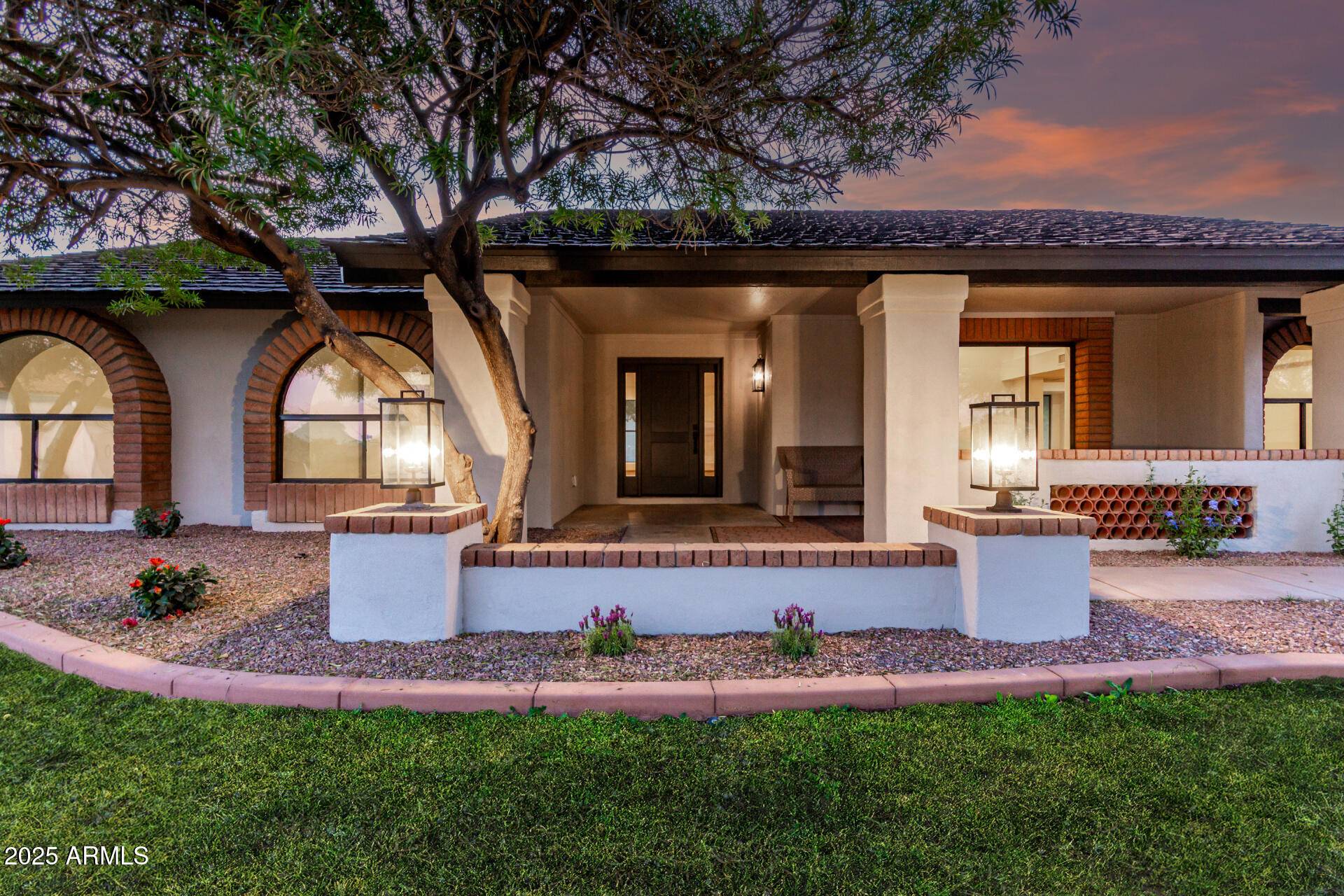 Tempe, AZ 85284,226 W RANCH Road