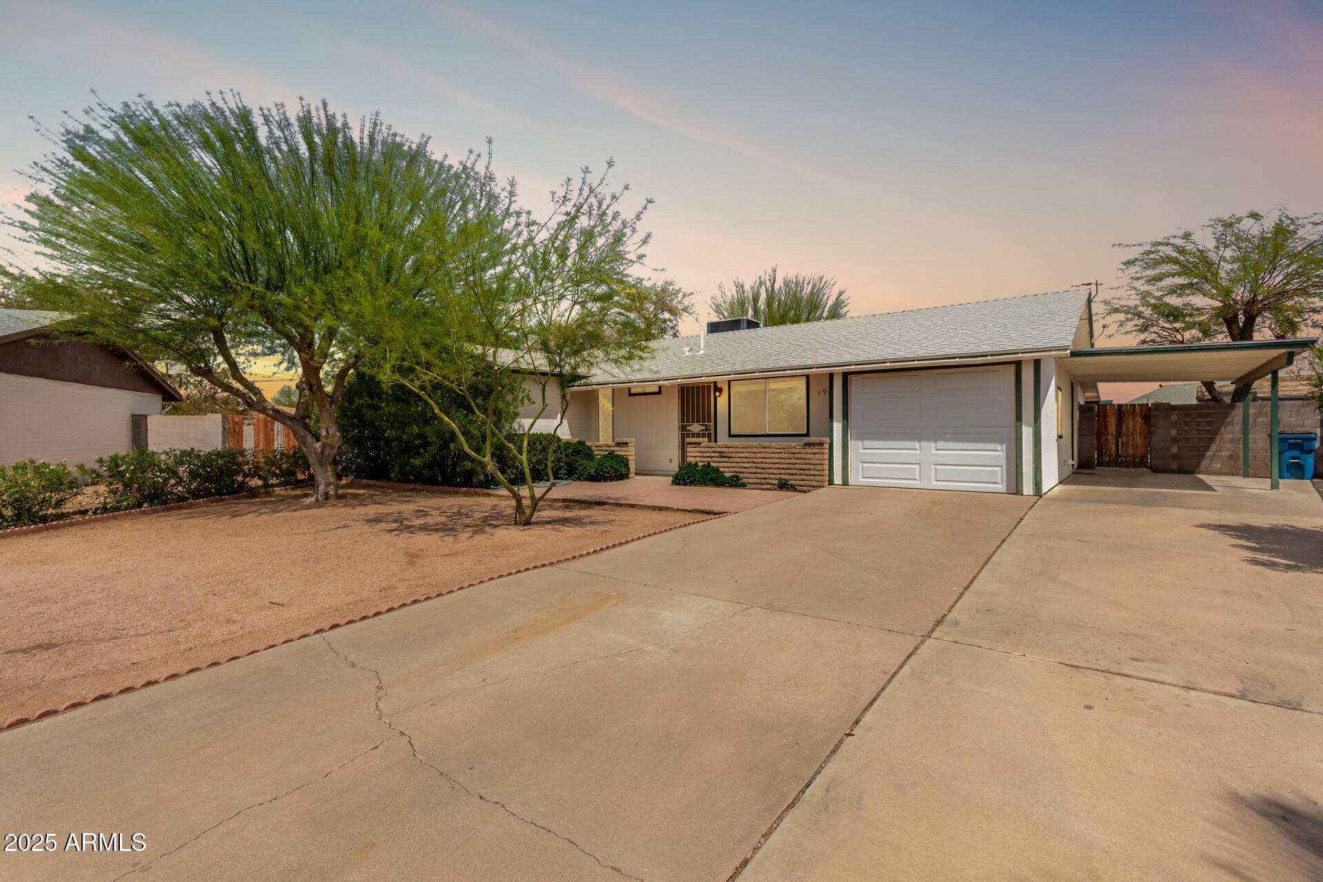Apache Junction, AZ 85120,1910 W 9TH Avenue