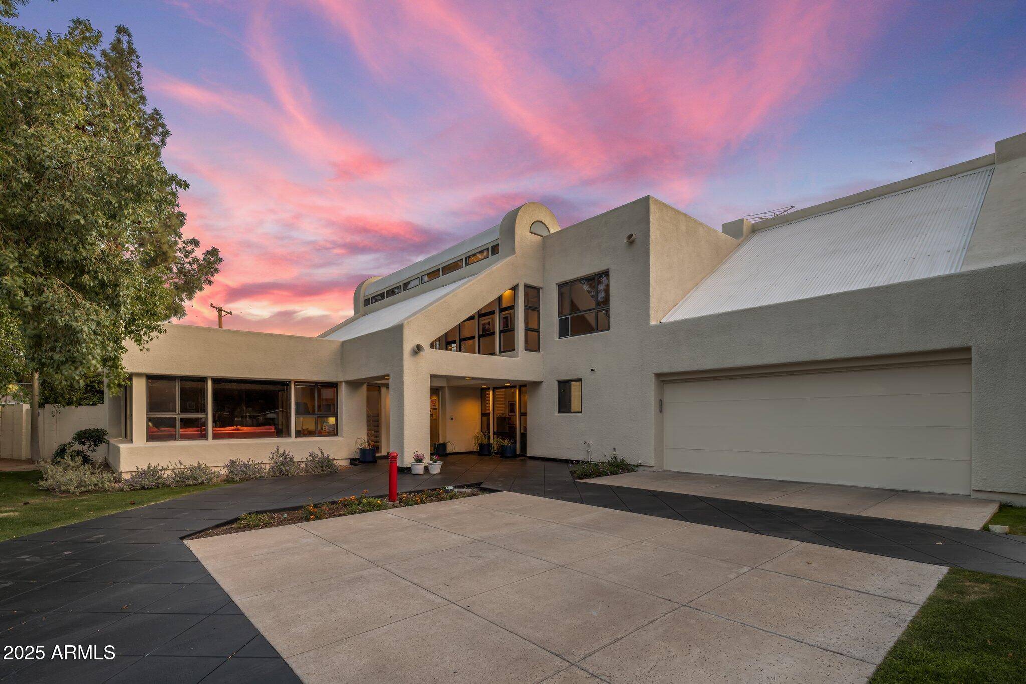Phoenix, AZ 85021,1209 W GOLDEN Lane