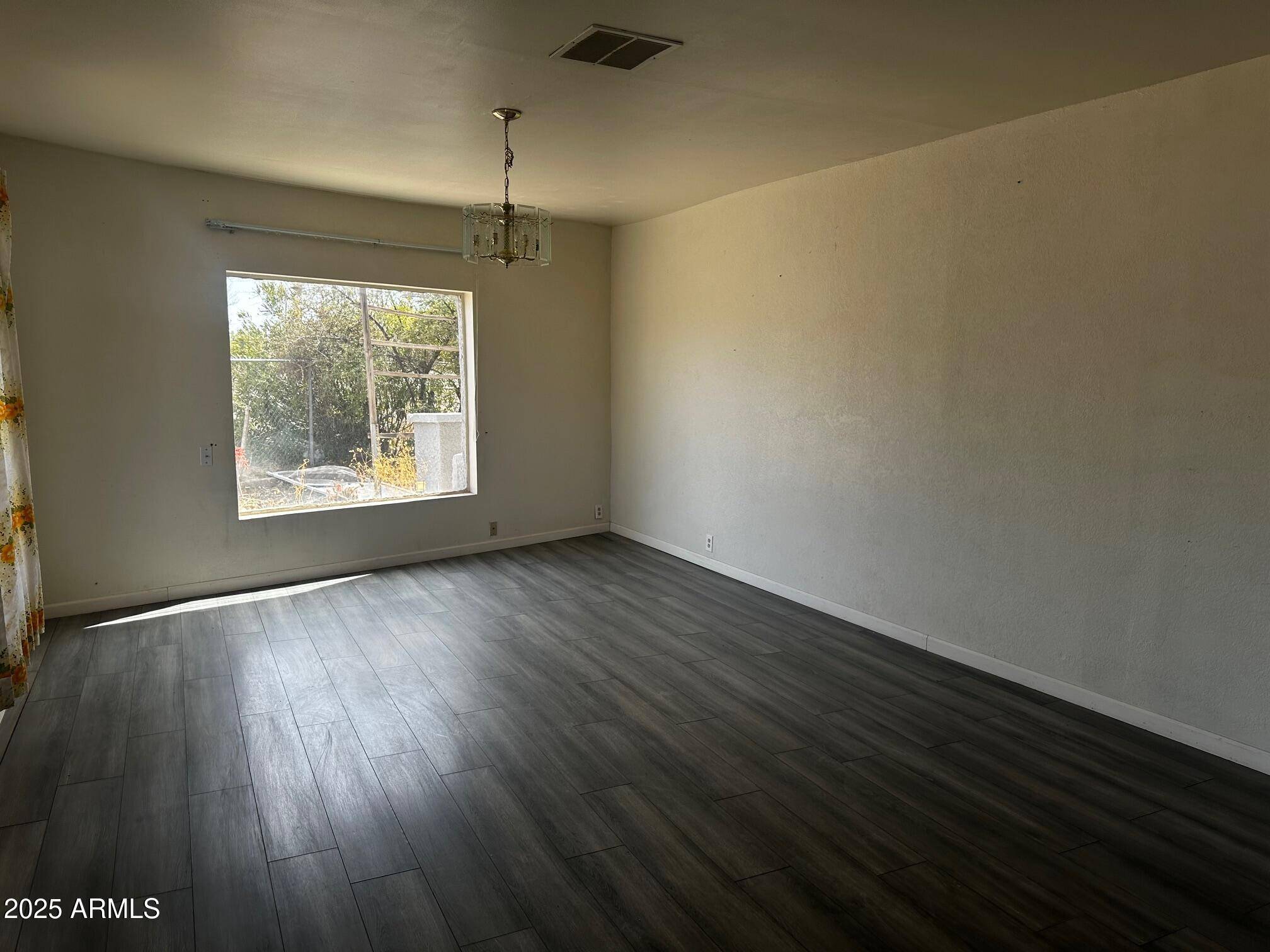 Douglas, AZ 85607,1610 N Sulphur Springs Street