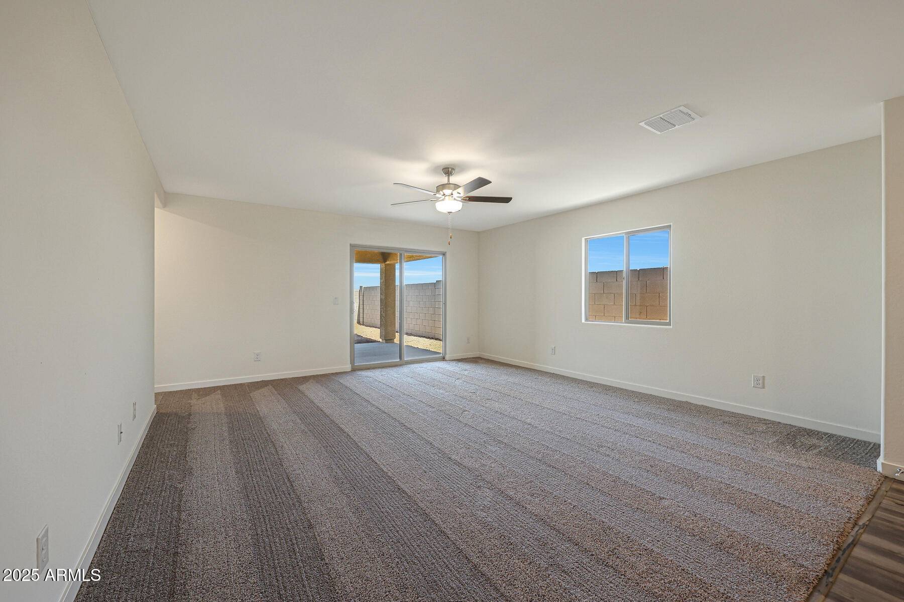 1102 W WEST VIRGINIA Avenue Florence, AZ 85132