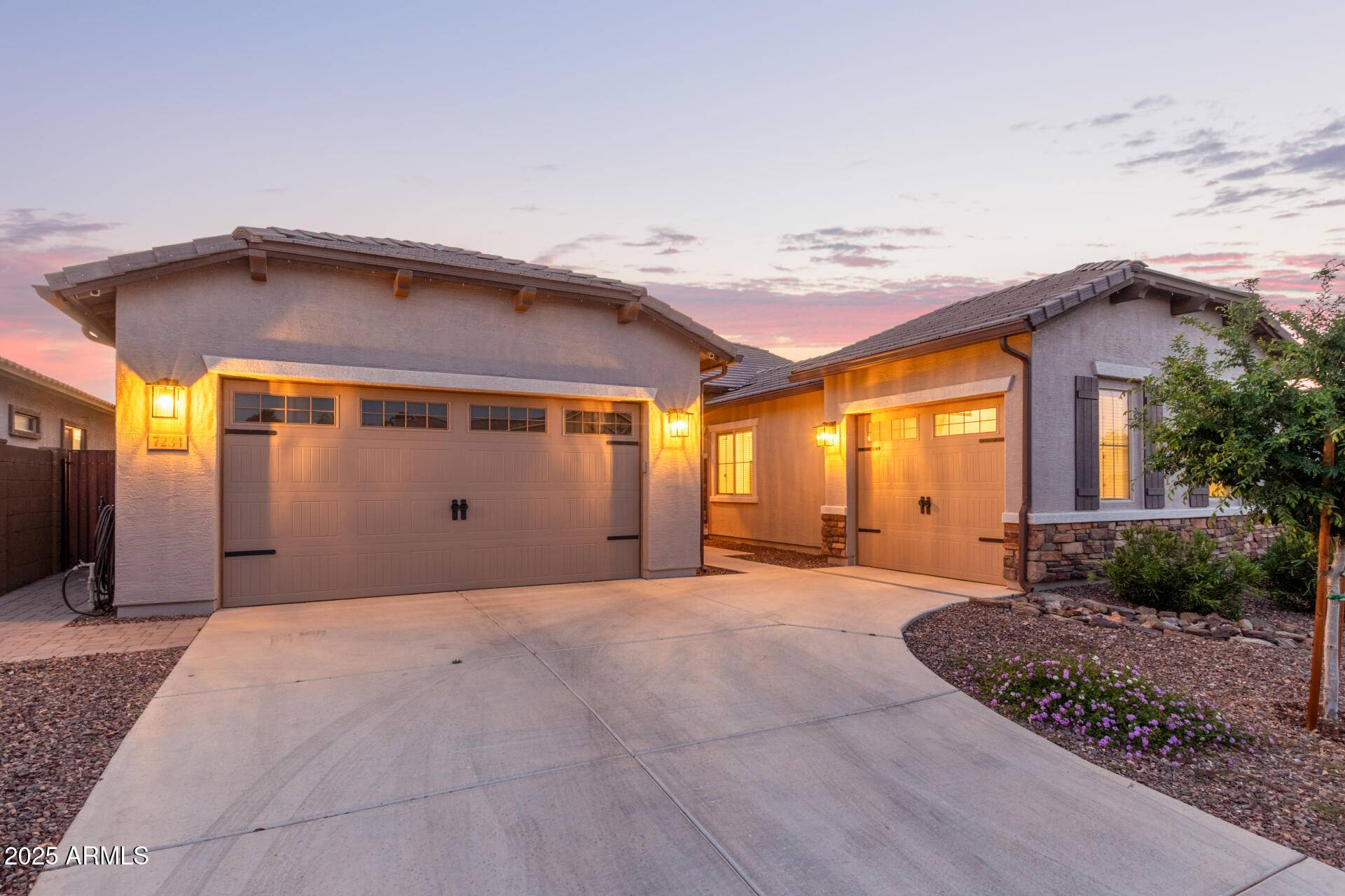 Phoenix, AZ 85041,7234 S 28TH Lane
