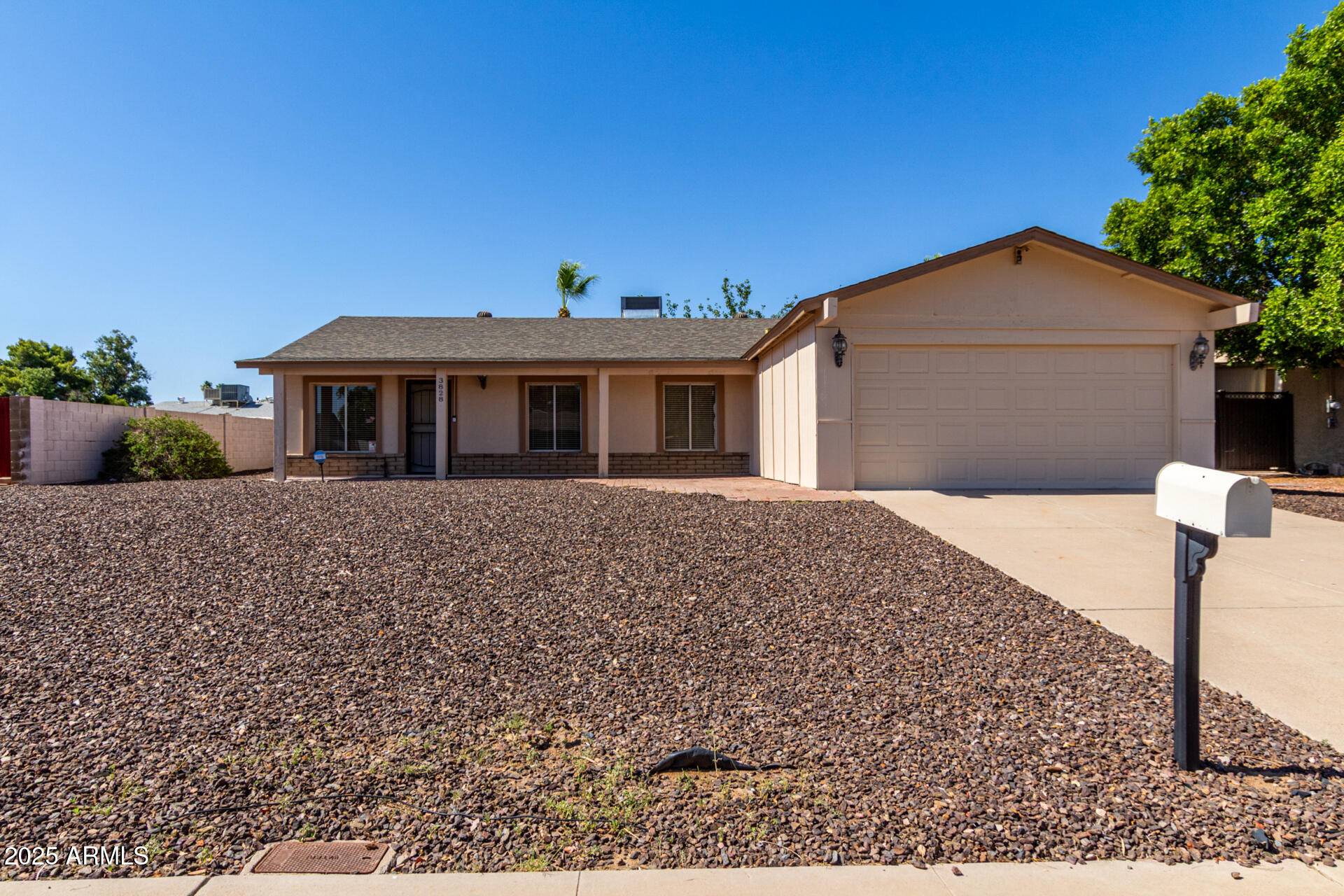 Phoenix, AZ 85053,3828 W CROCUS Drive