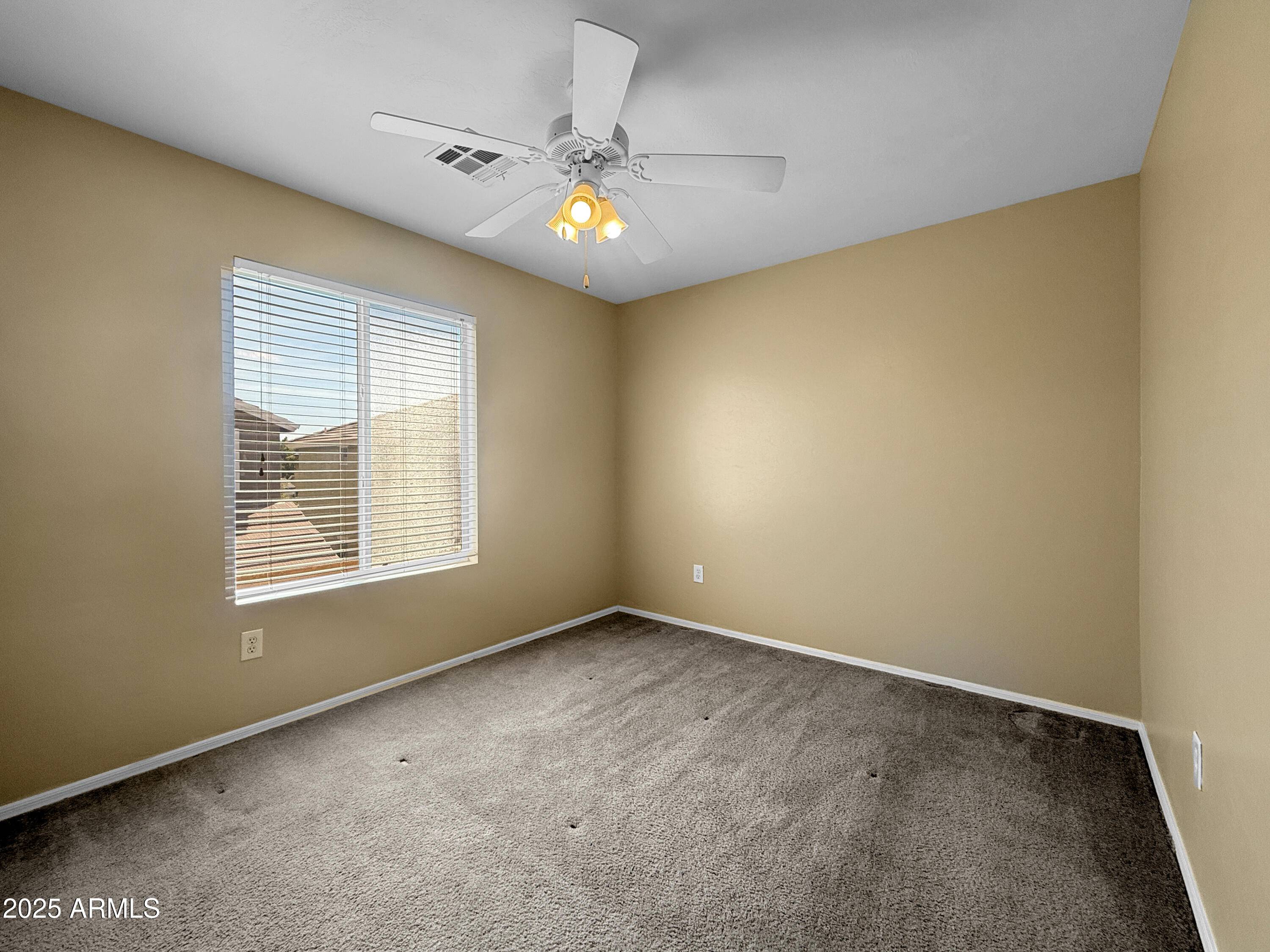 3029 W FERRUCCIO Place Phoenix, AZ 85086