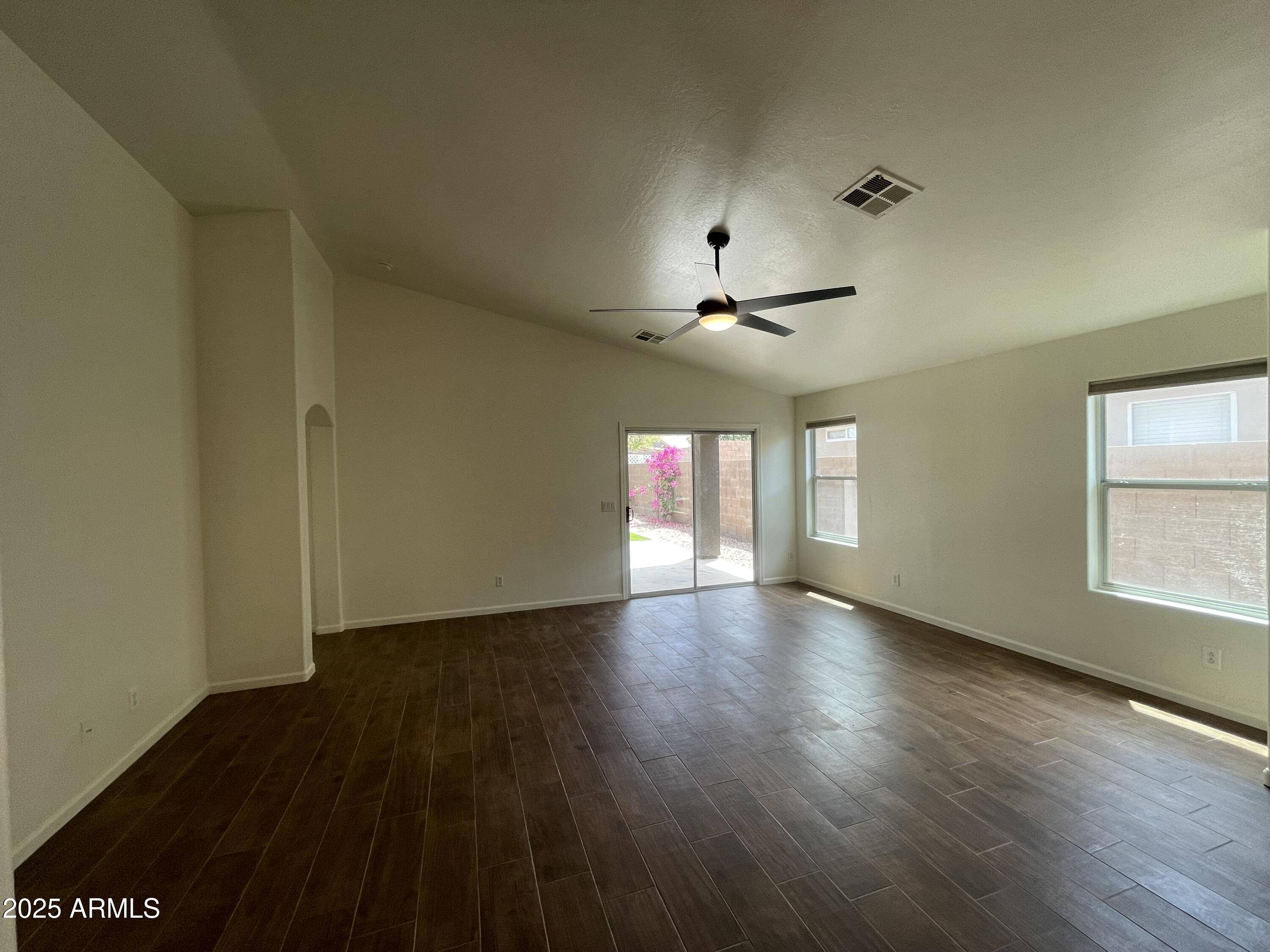San Tan Valley, AZ 85144,3229 W FIVE MILE PEAK Drive