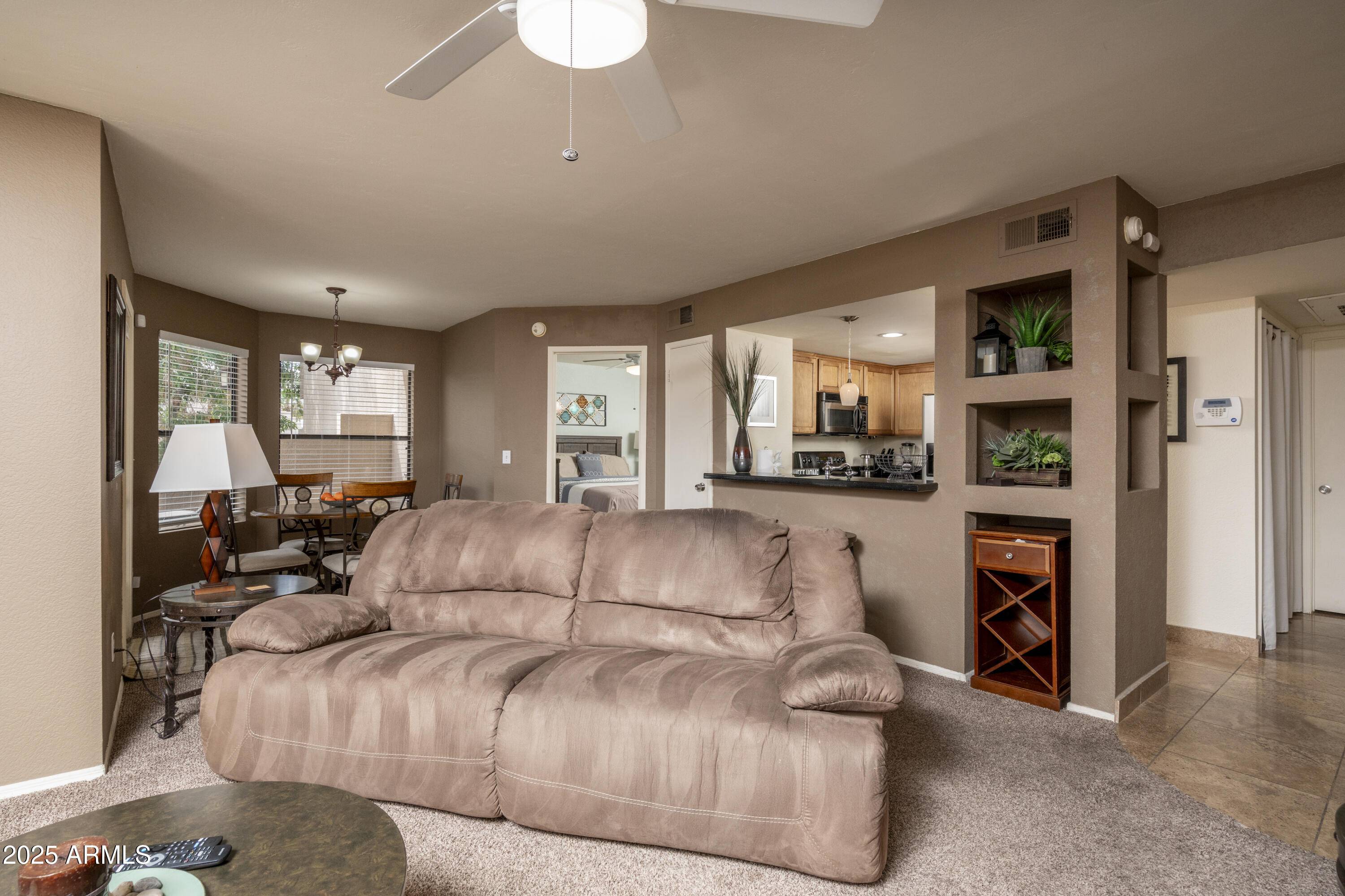 Scottsdale, AZ 85254,4850 E DESERT COVE Avenue #323
