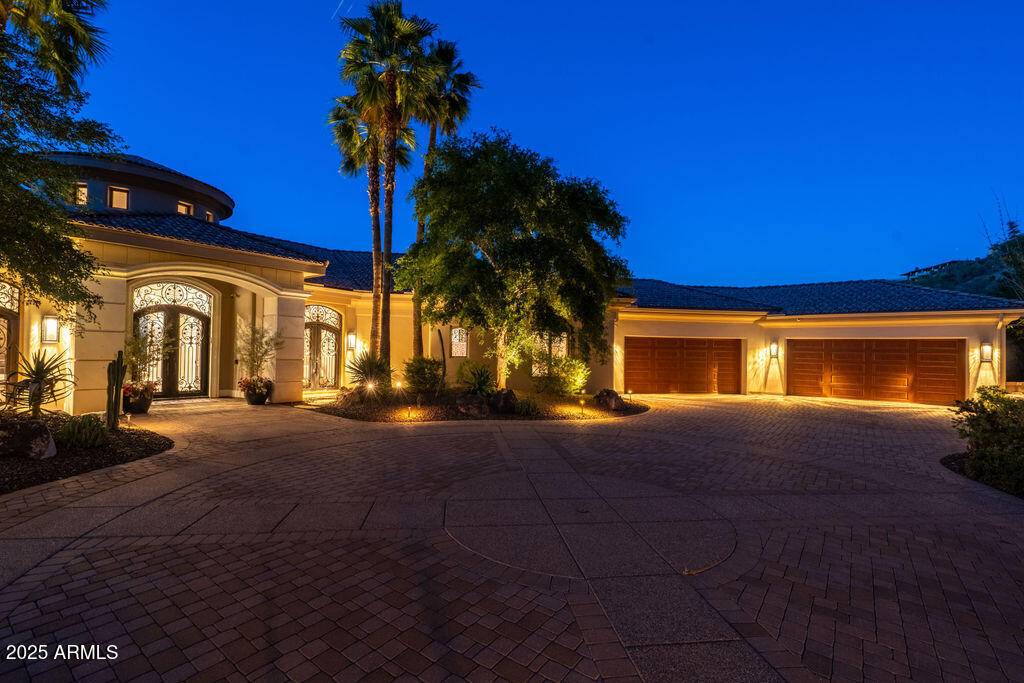 Paradise Valley, AZ 85253,7801 N SAGUARO Drive