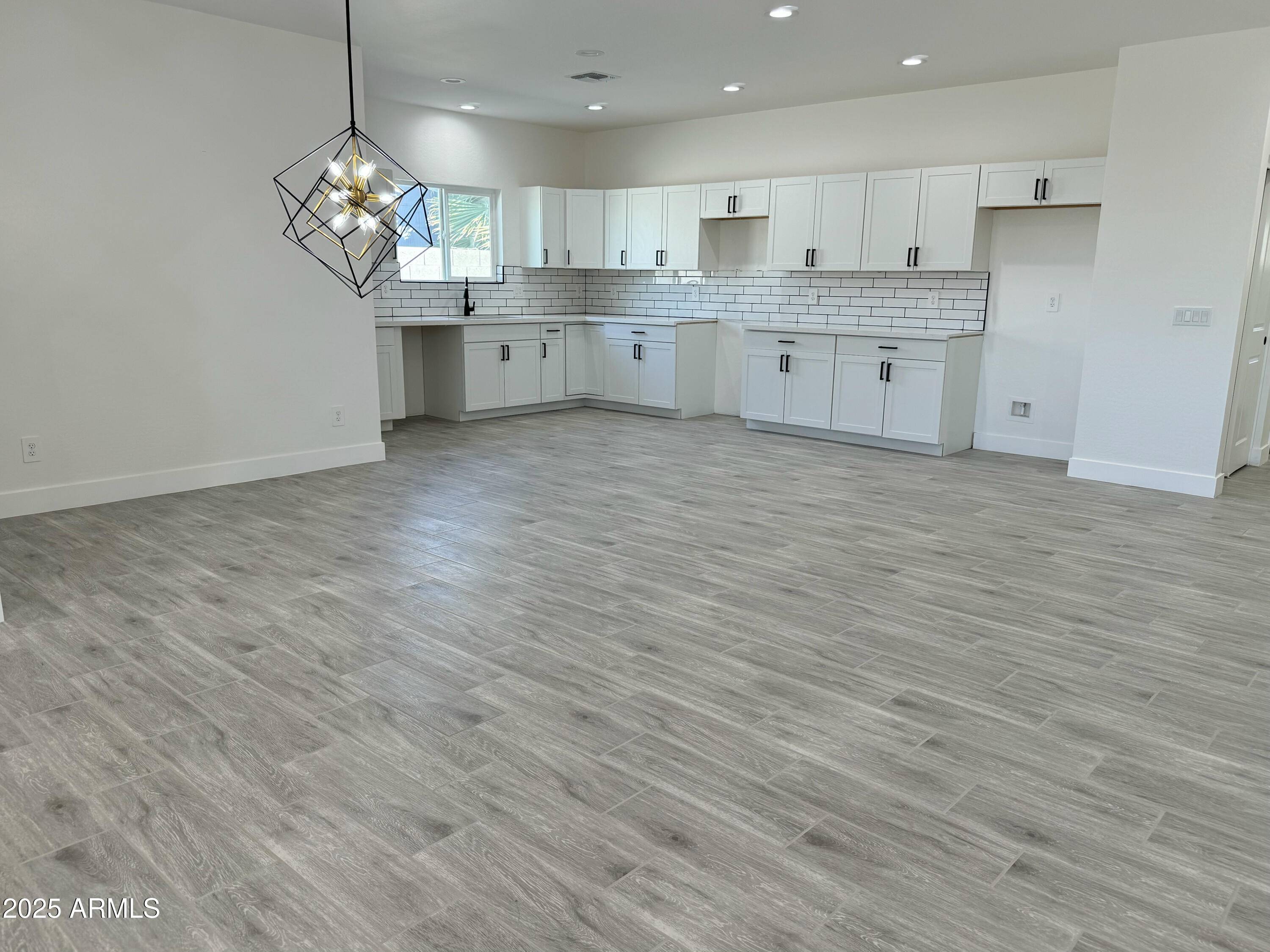 4116 E PARK Street Phoenix, AZ 85042