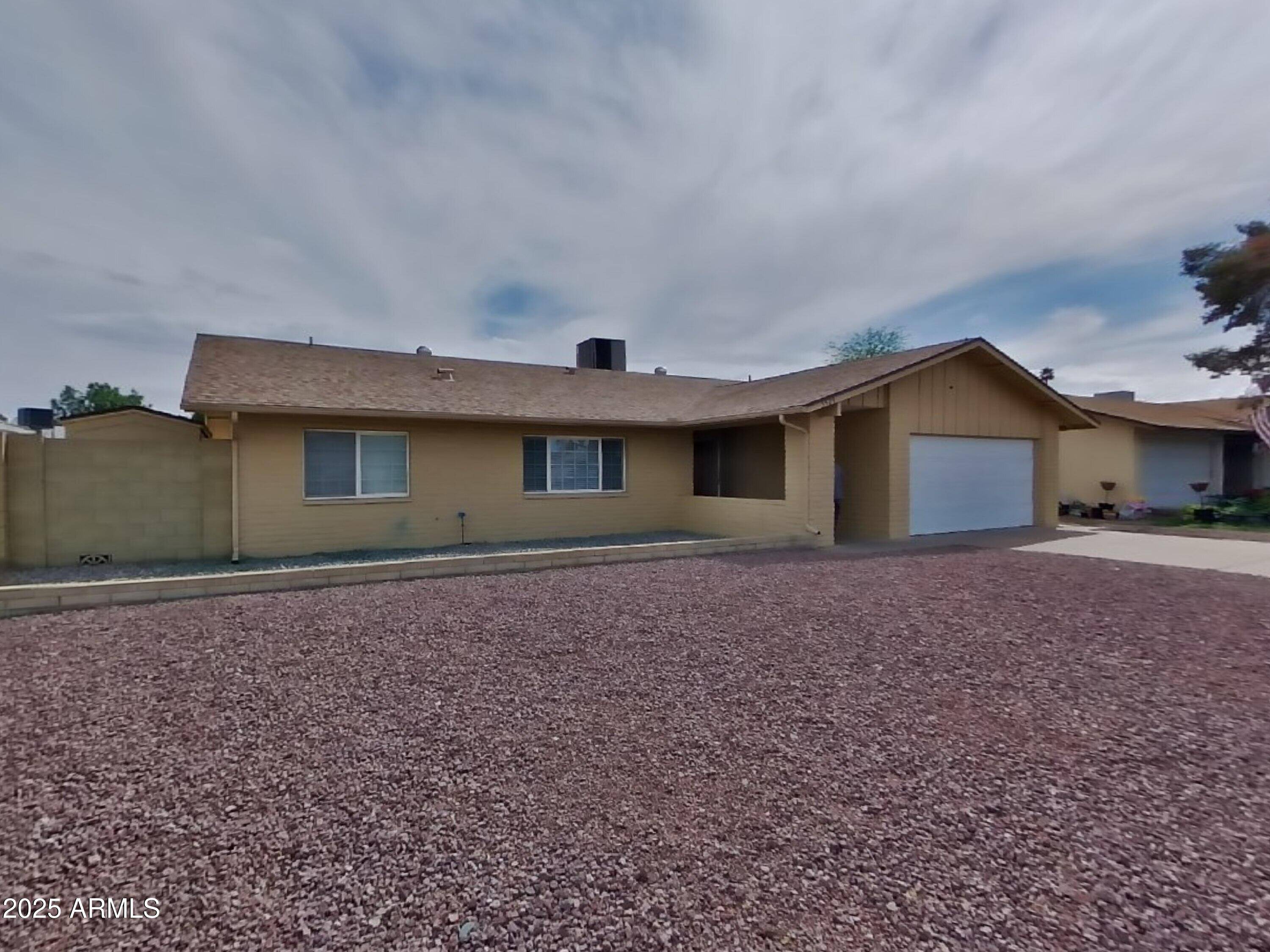 Phoenix, AZ 85053,3529 W ACOMA Drive