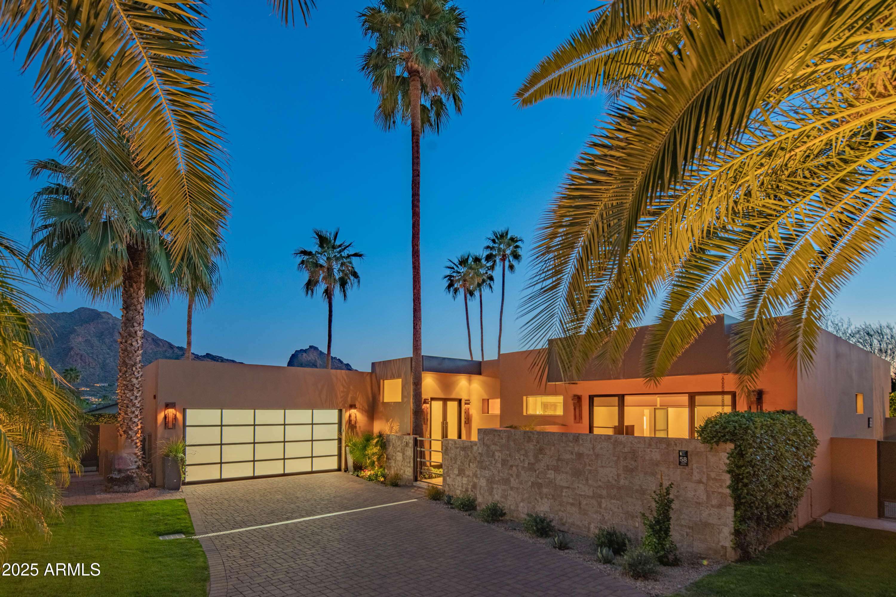 Paradise Valley, AZ 85253,5434 E LINCOLN Drive #58