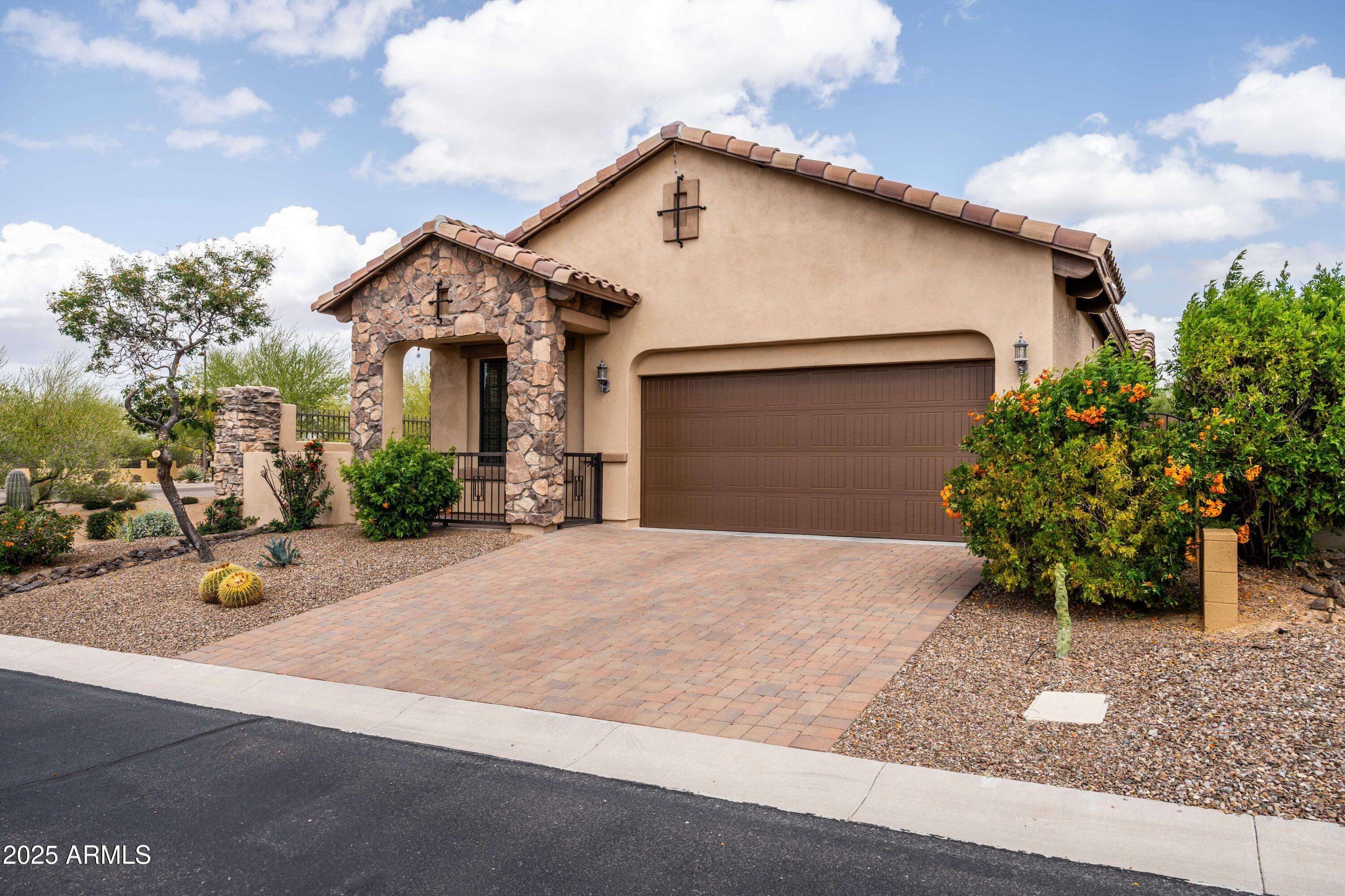 Mesa, AZ 85207,8804 E IVY Street