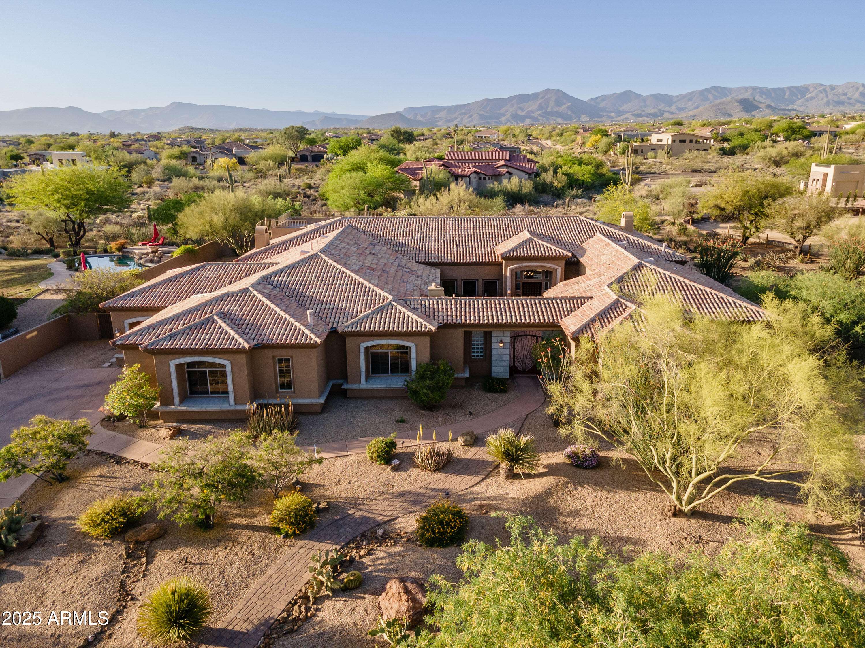Scottsdale, AZ 85266,8392 E EAGLE FEATHER Road