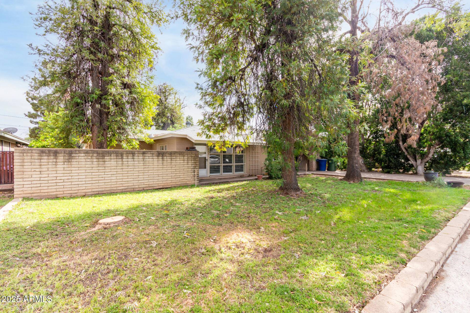 Tempe, AZ 85281,523 W 14TH Street