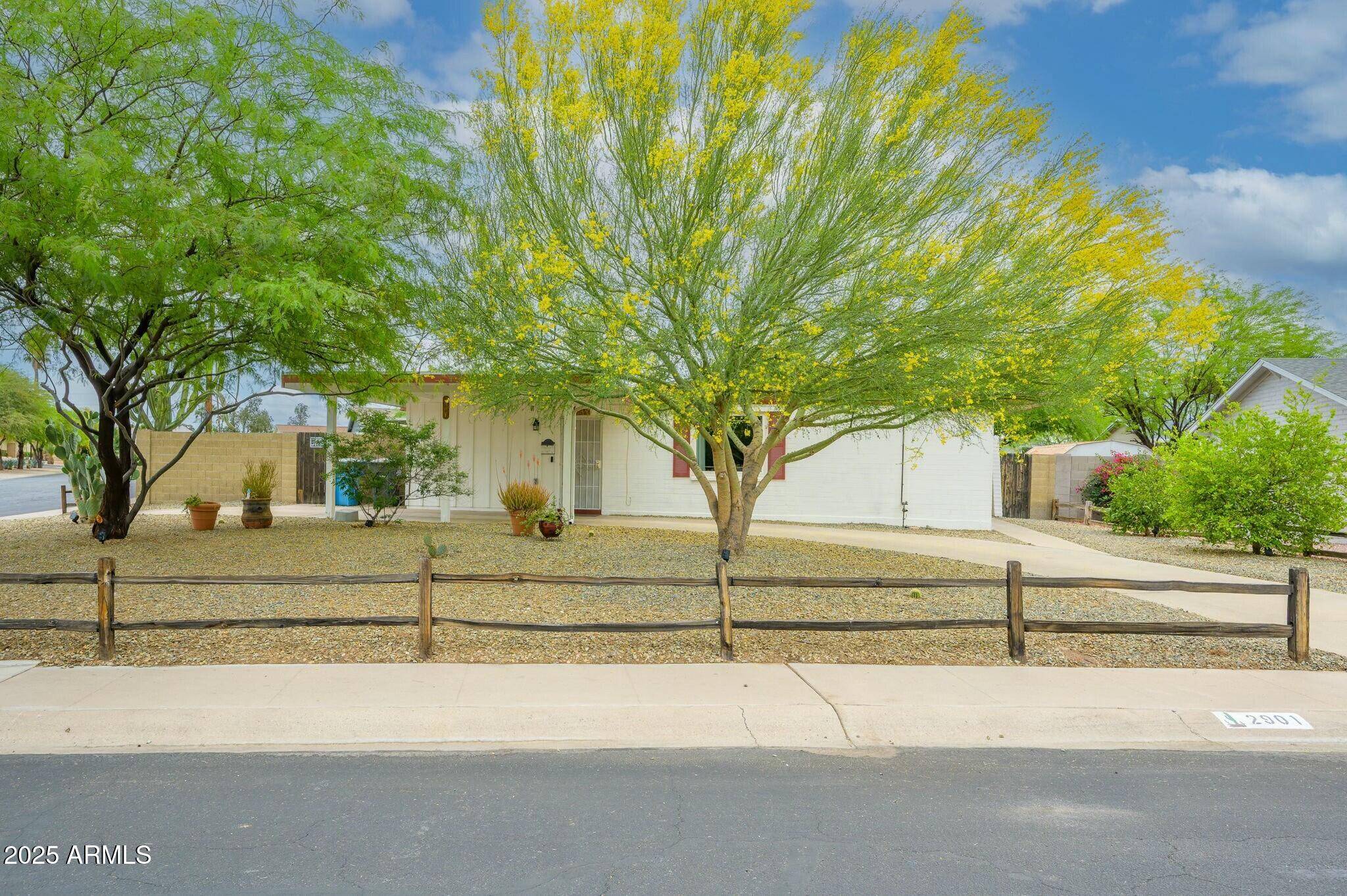 Phoenix, AZ 85053,2901 W MANDALAY Lane