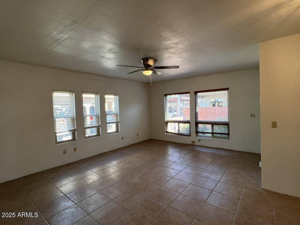Green Valley, AZ 85614,320 N CAMINO DEL VATE --