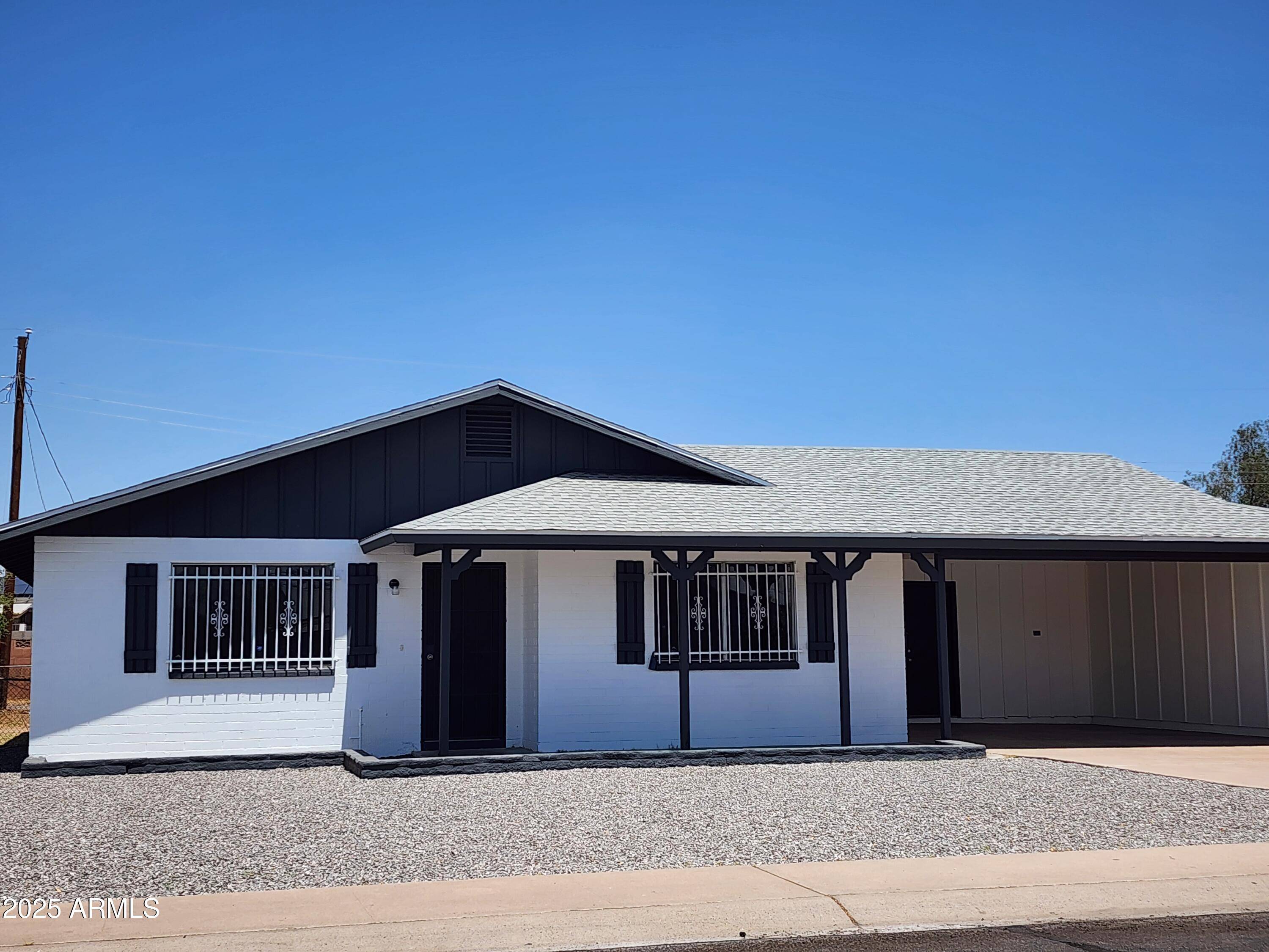Phoenix, AZ 85035,5336 W LEWIS Avenue