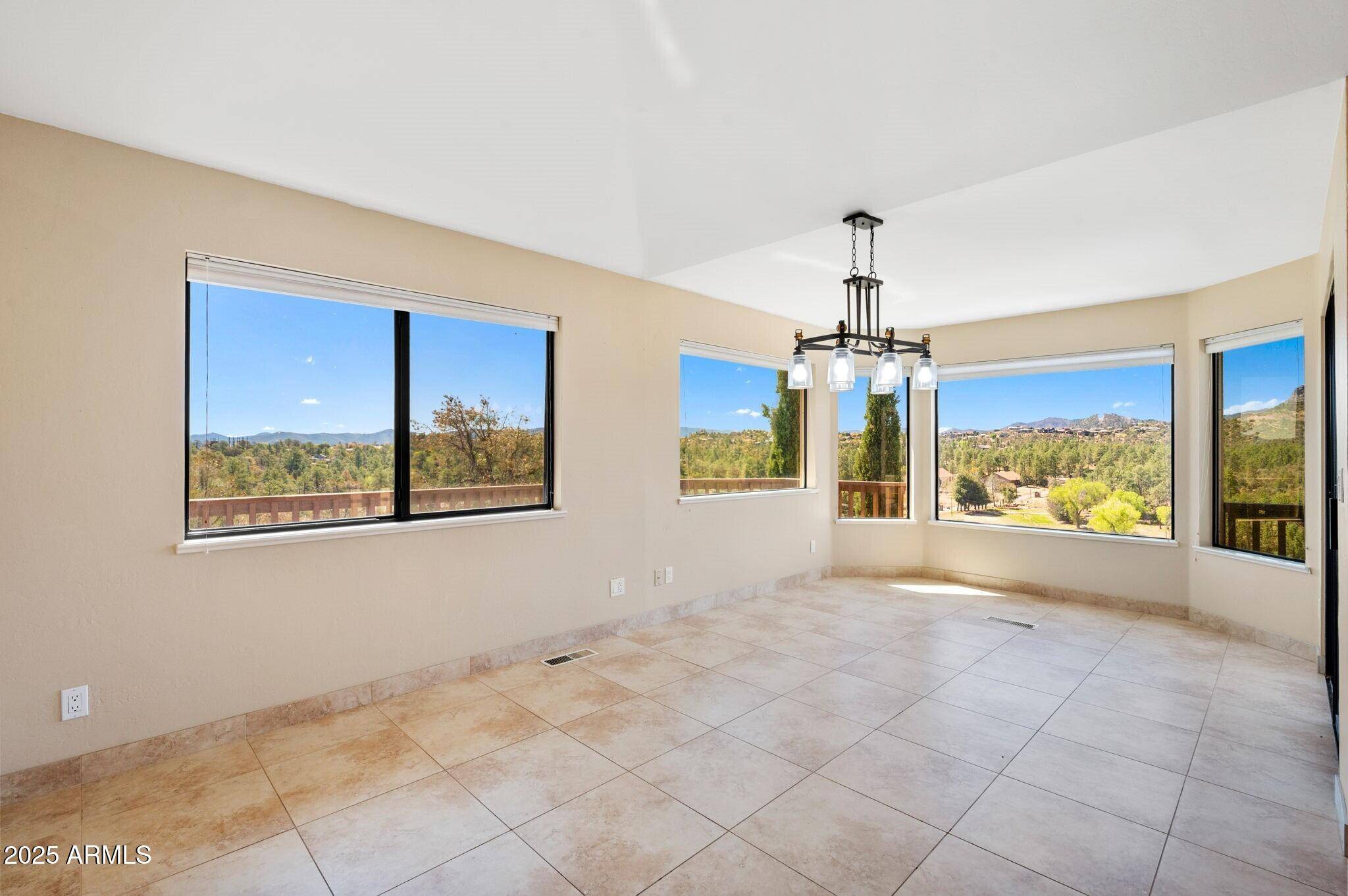 2349 Loma Vista Drive Prescott, AZ 86305