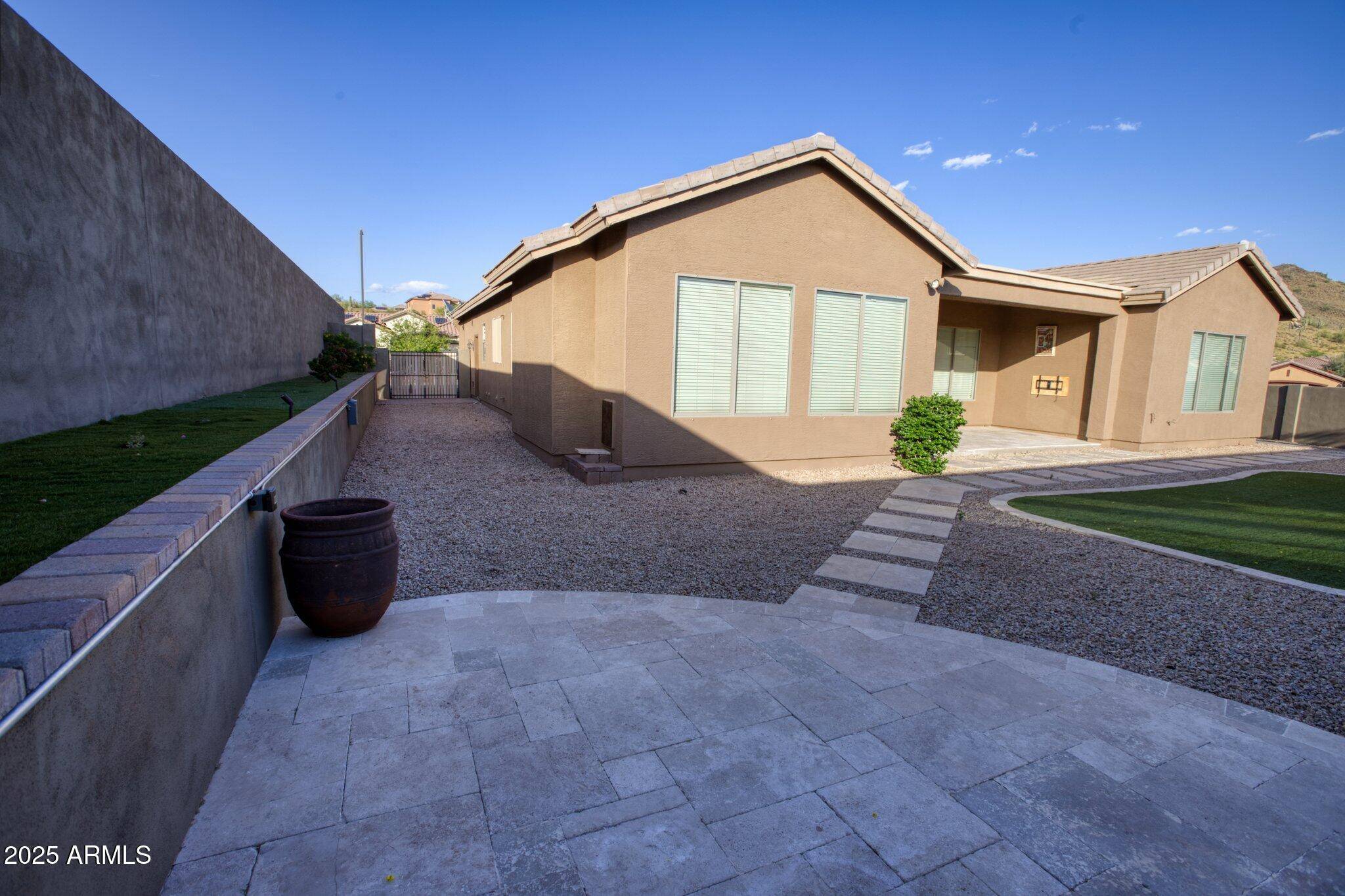 38540 N VISTA HILLS Court Anthem, AZ 85086