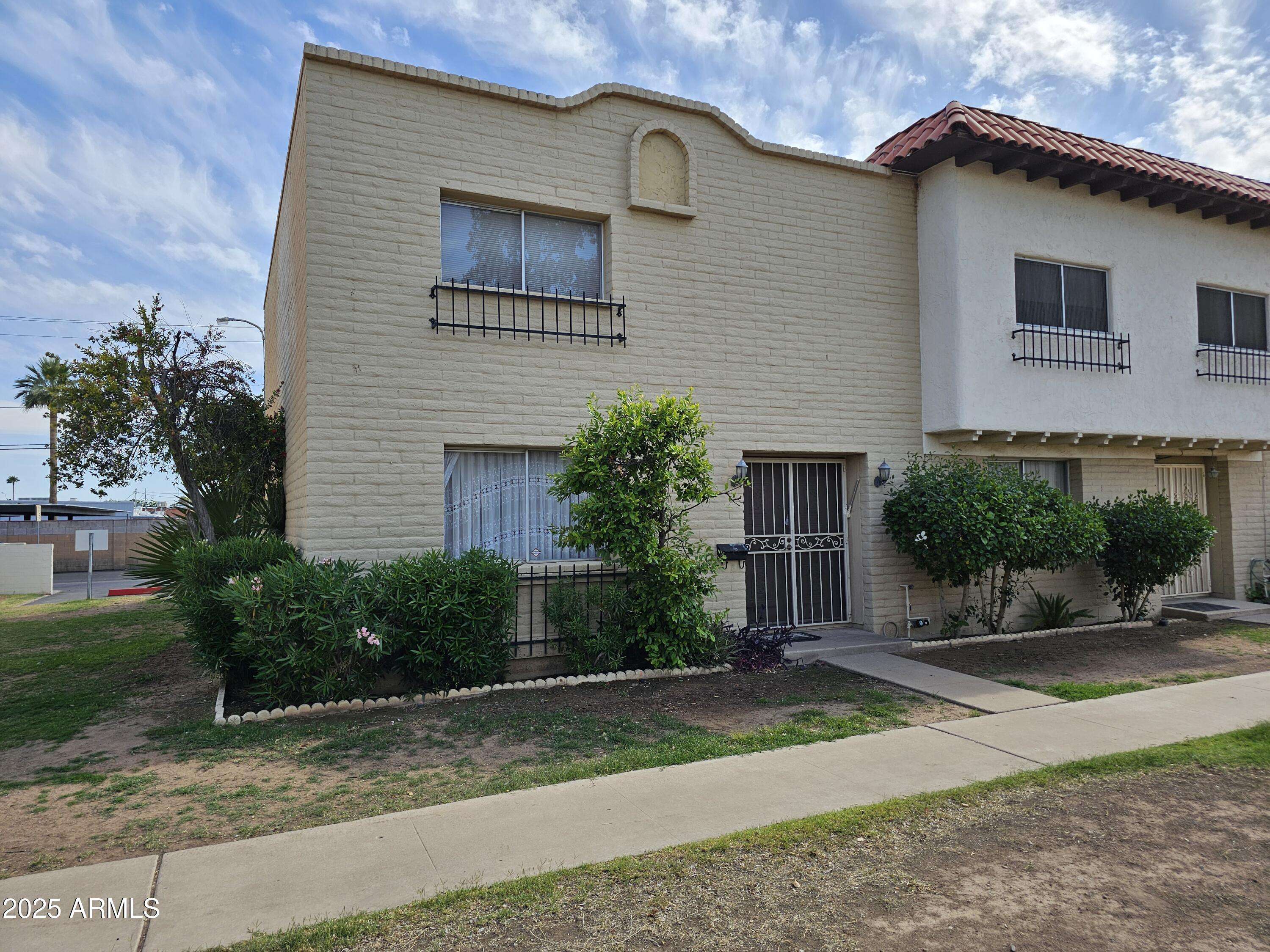 Phoenix, AZ 85015,4614 N 19 Avenue