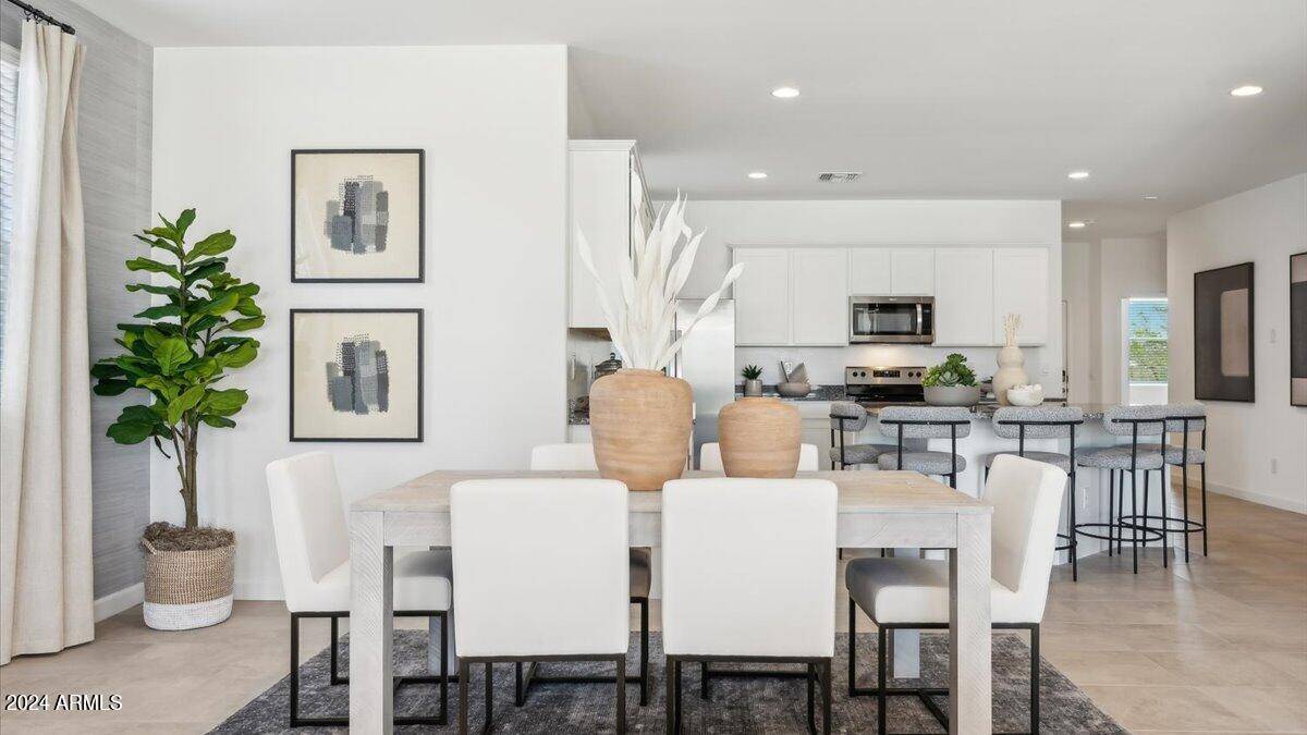 5812 E Freesia Lane San Tan Valley, AZ 85140