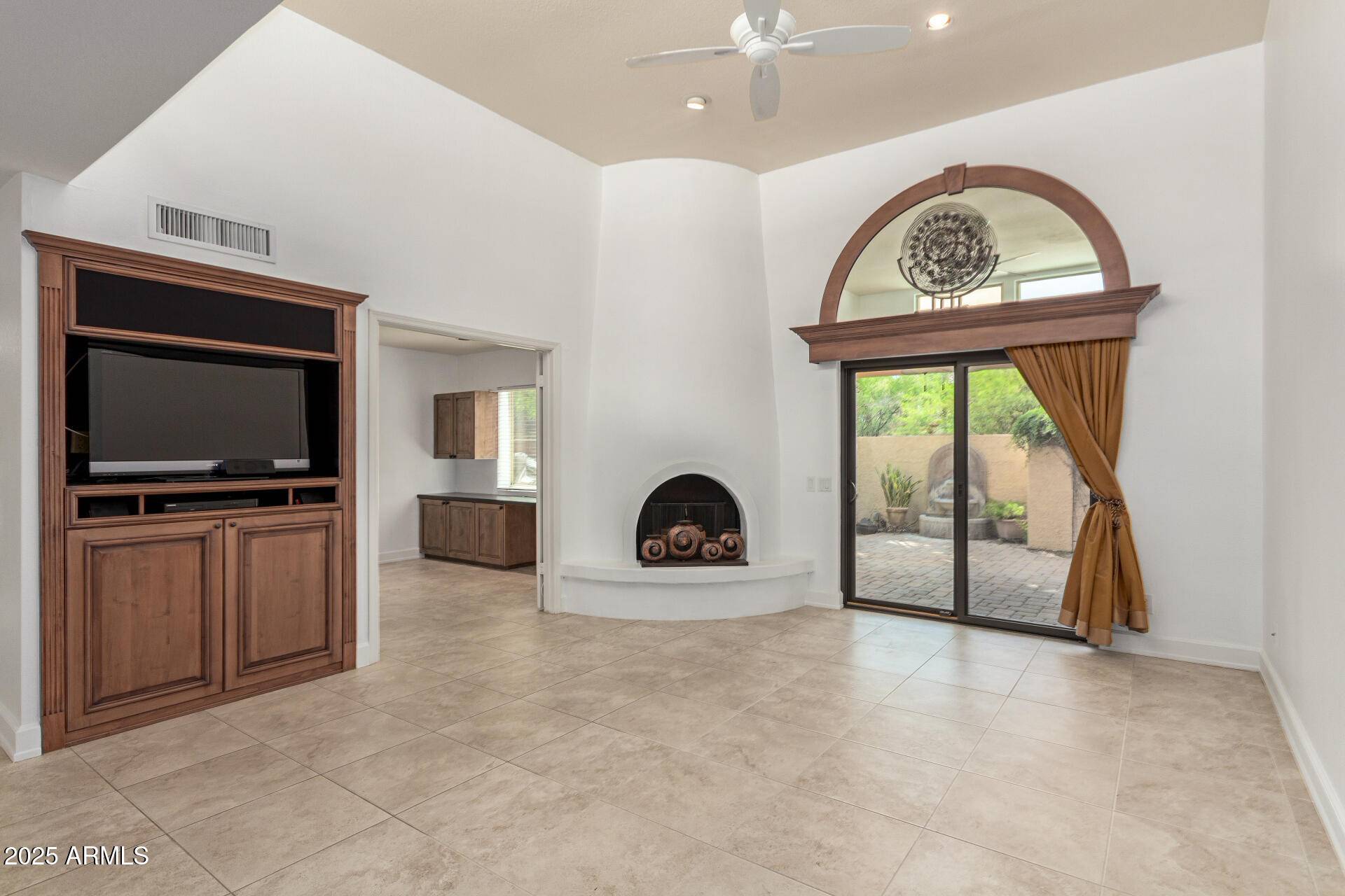 Scottsdale, AZ 85258,10627 E FANFOL Lane