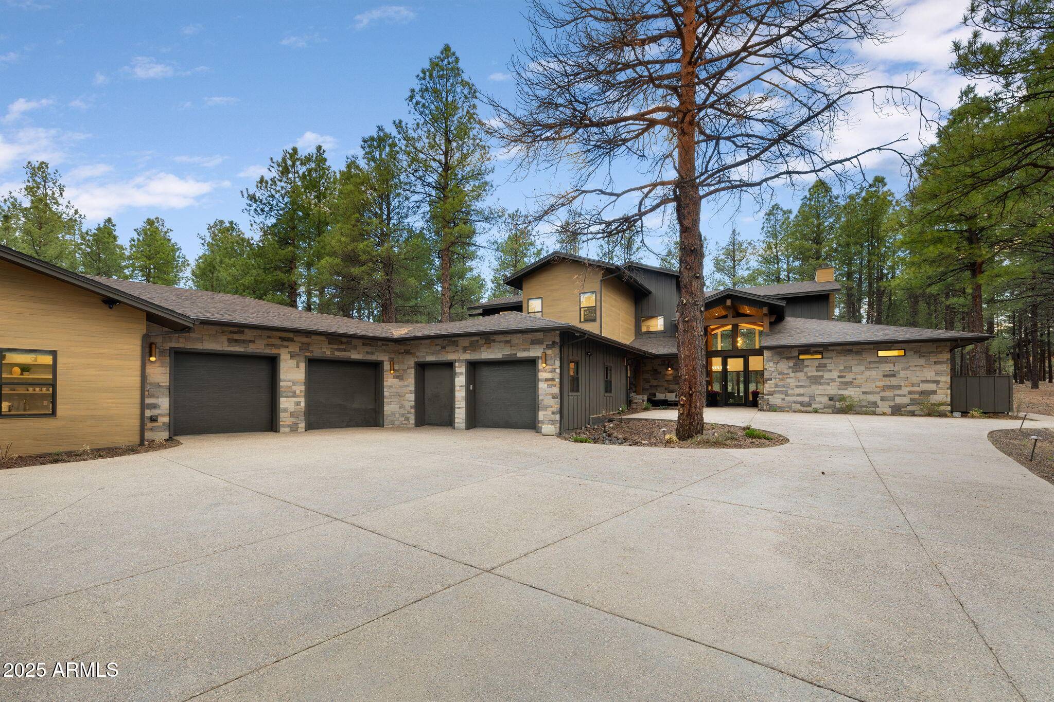 Flagstaff, AZ 86005,2554 T E MCCULLOUGH --