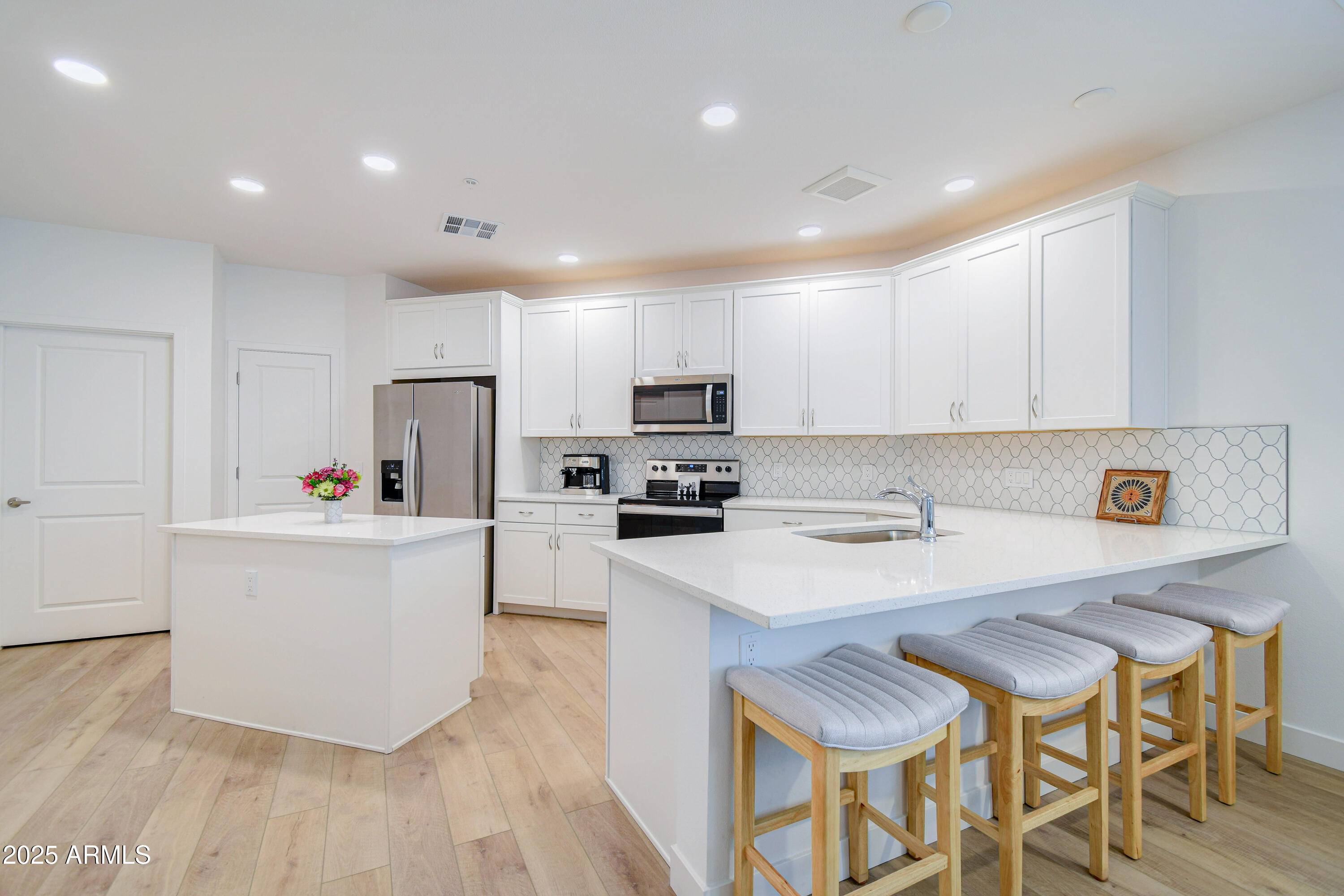 Chandler, AZ 85248,2511 W QUEEN CREEK Road #374