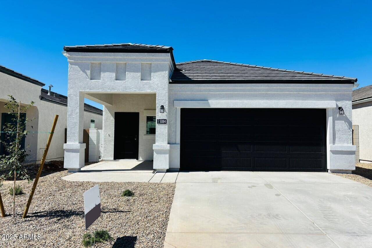 San Tan Valley, AZ 85143,5084 E UMBER Road