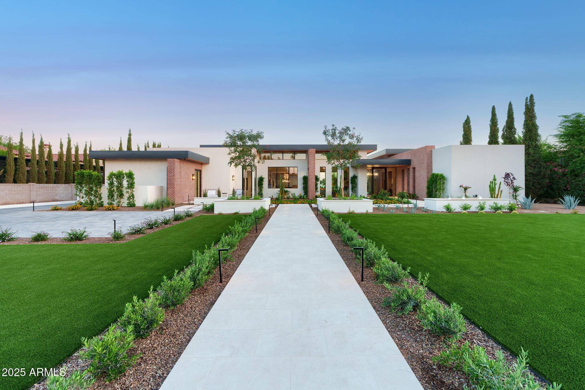 Scottsdale, AZ 85260,7341 E SUNNYSIDE Drive