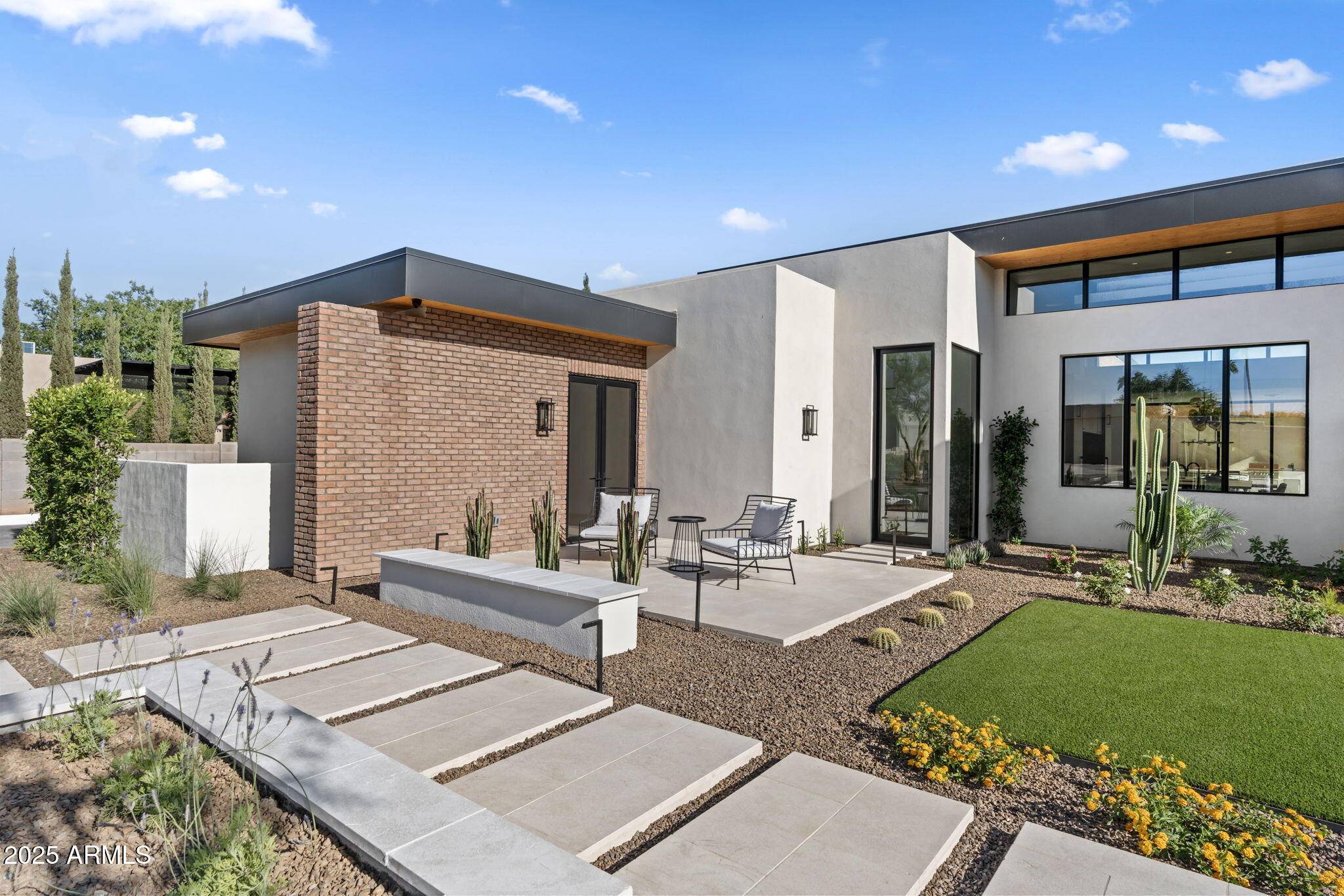 Scottsdale, AZ 85260,7341 E SUNNYSIDE Drive