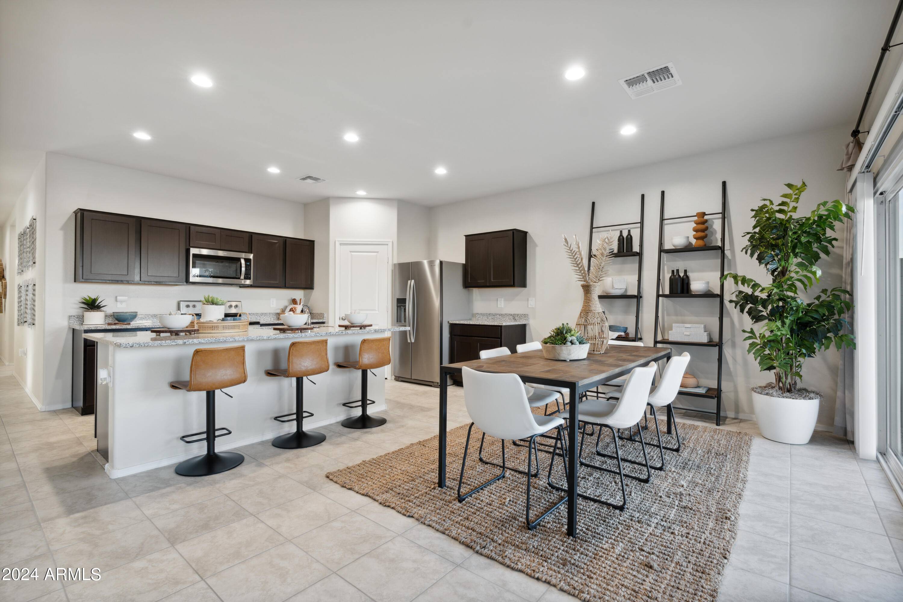 5806 E Axle Lane San Tan Valley, AZ 85140