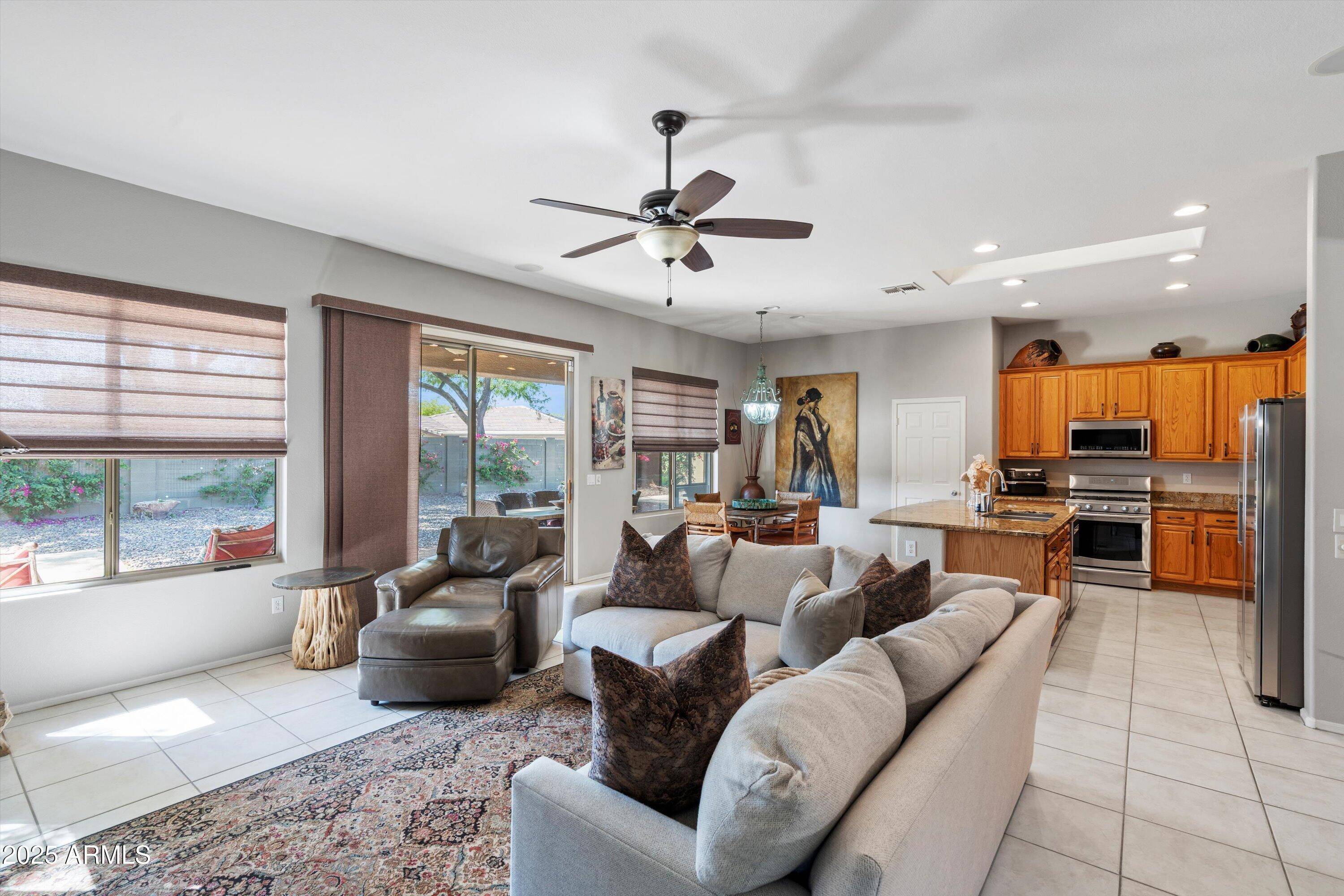 40701 N UNION Trail Anthem, AZ 85086