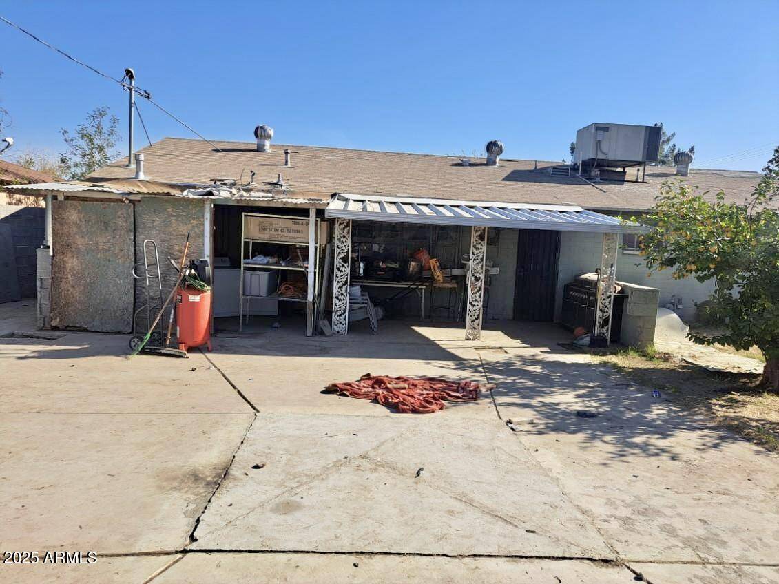 Phoenix, AZ 85009,2310 N 40th Drive