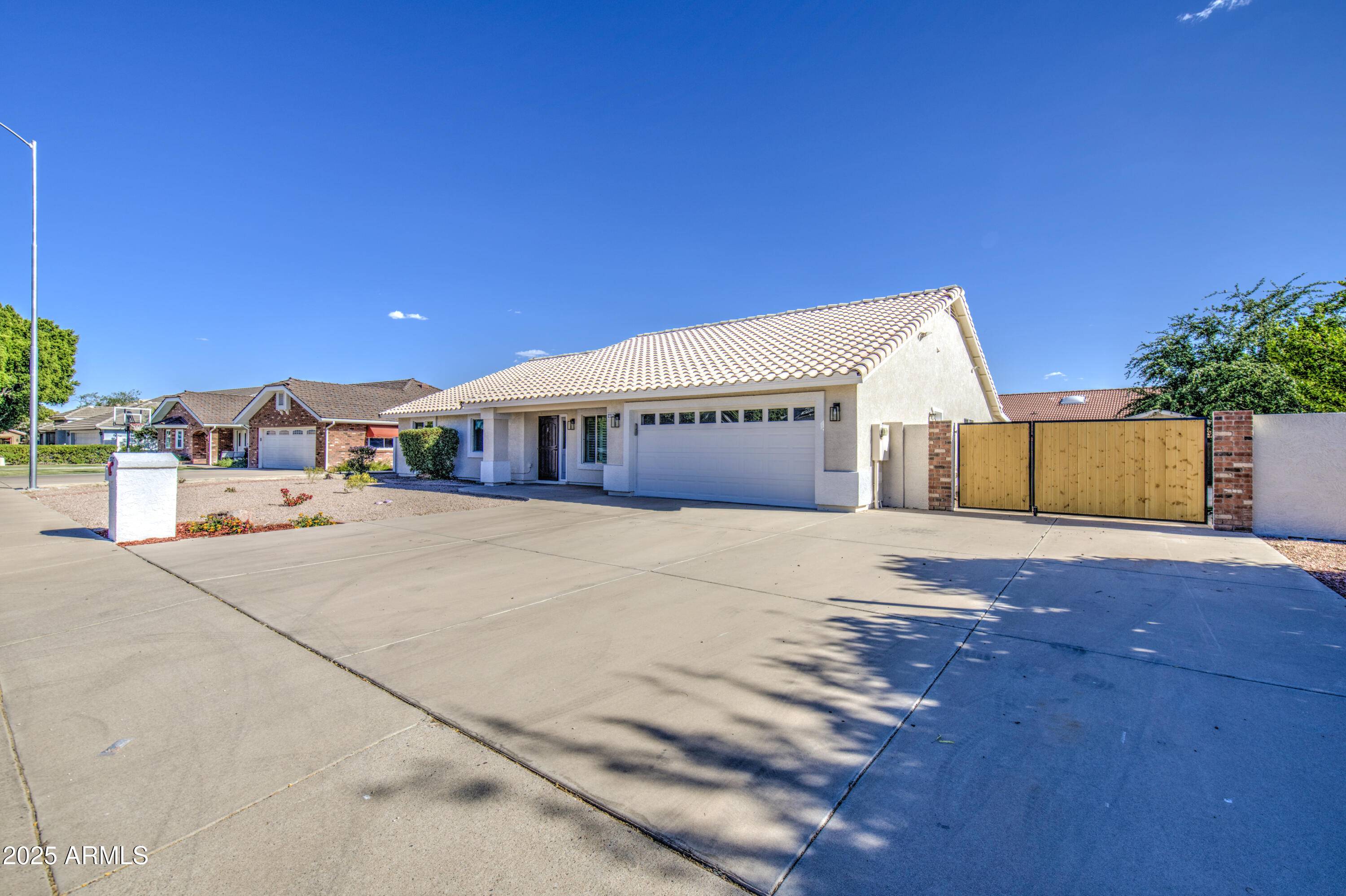 Mesa, AZ 85213,2317 E LYNWOOD Street