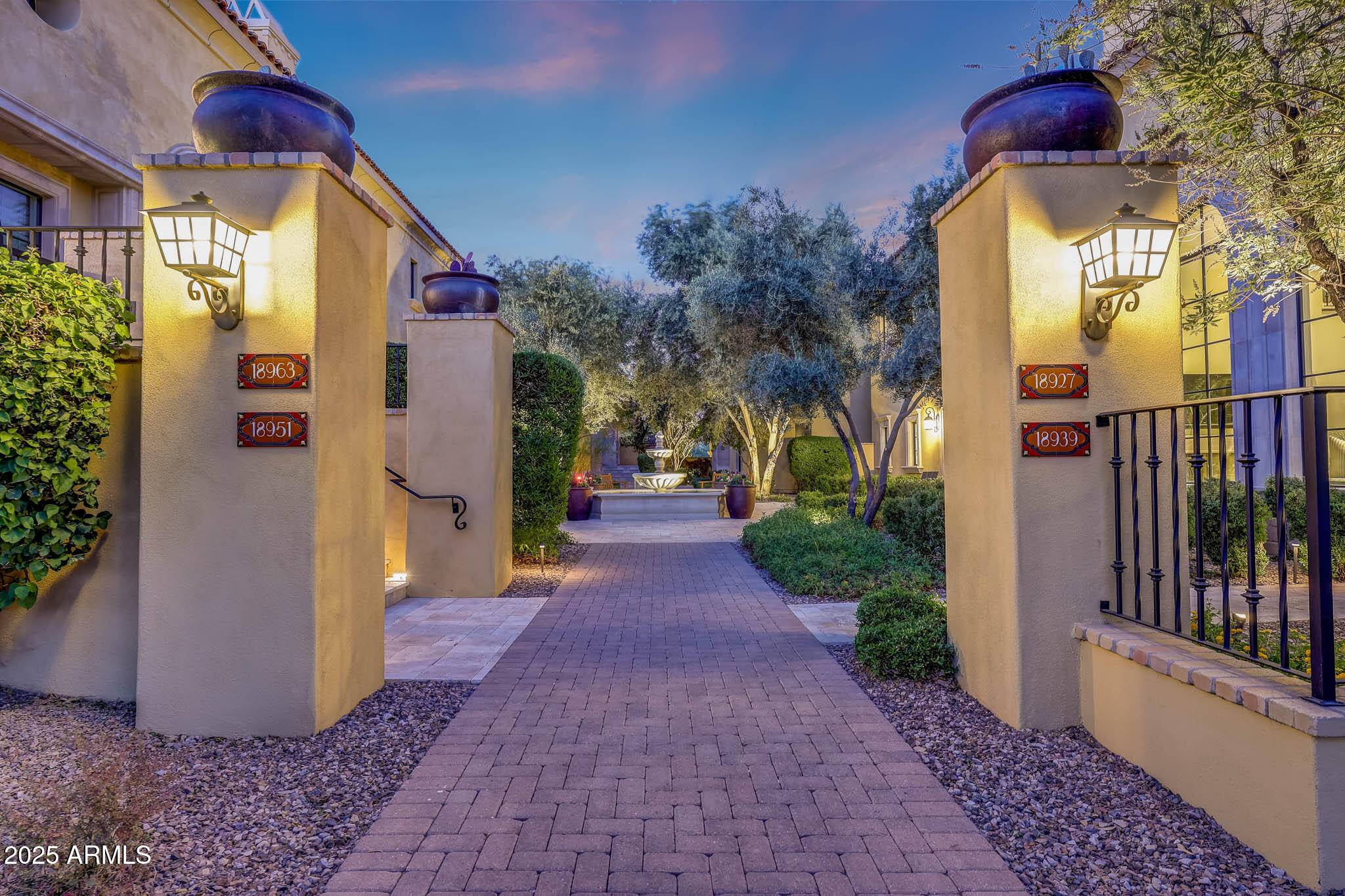 Scottsdale, AZ 85255,18927 N 101st